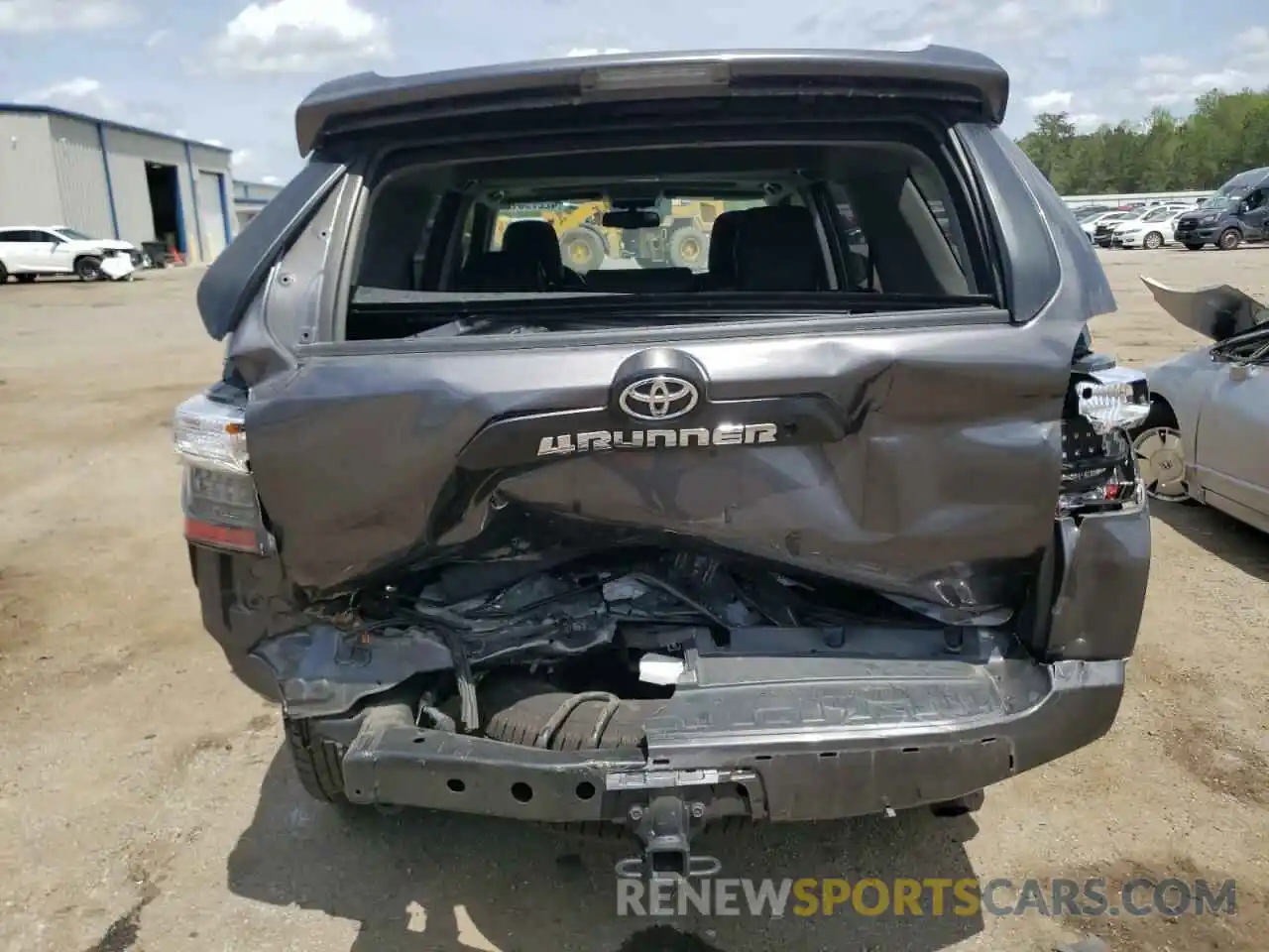 9 Photograph of a damaged car JTEBU5JR3K5642091 TOYOTA 4RUNNER 2019