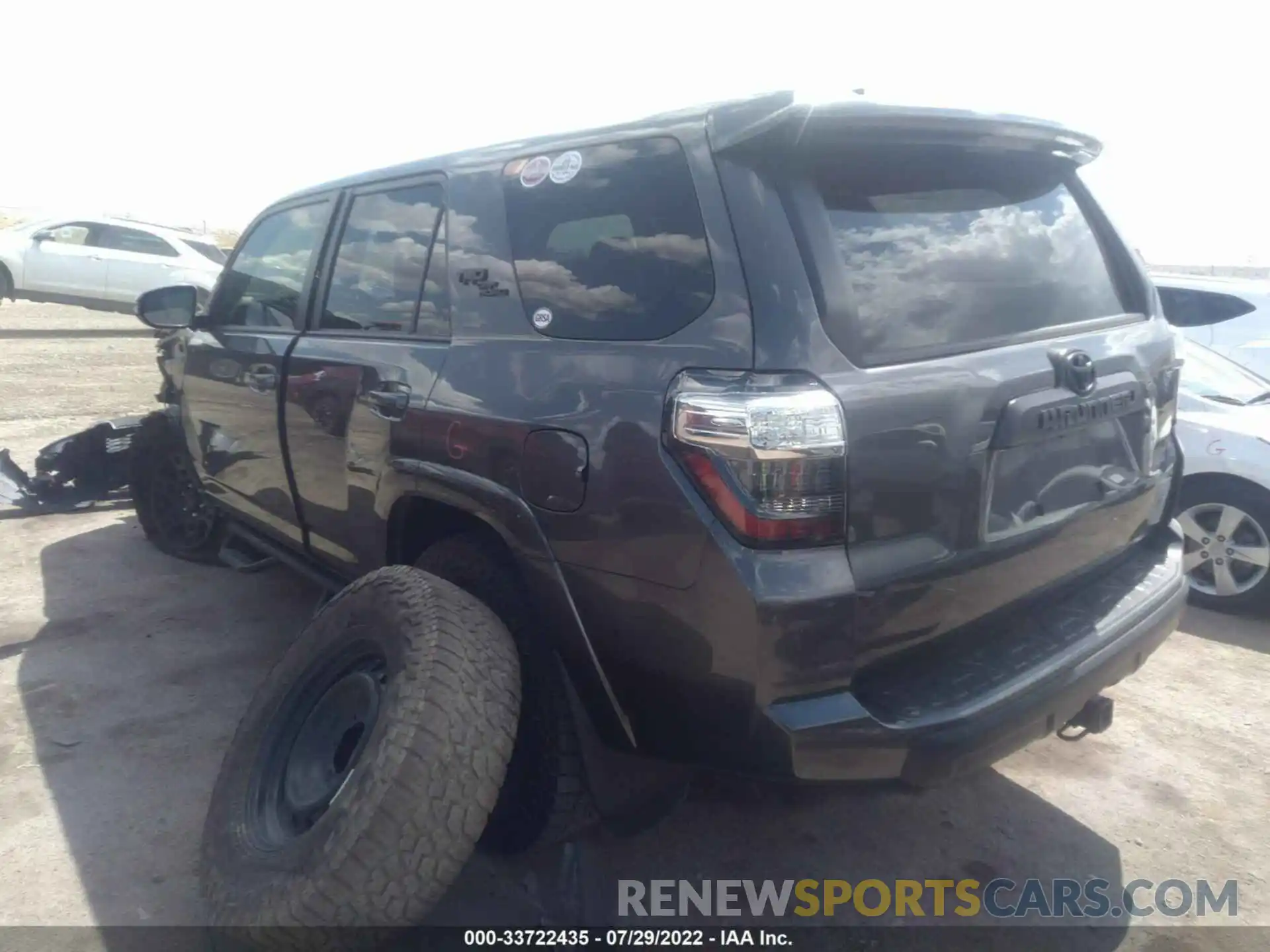 3 Photograph of a damaged car JTEBU5JR3K5642222 TOYOTA 4RUNNER 2019