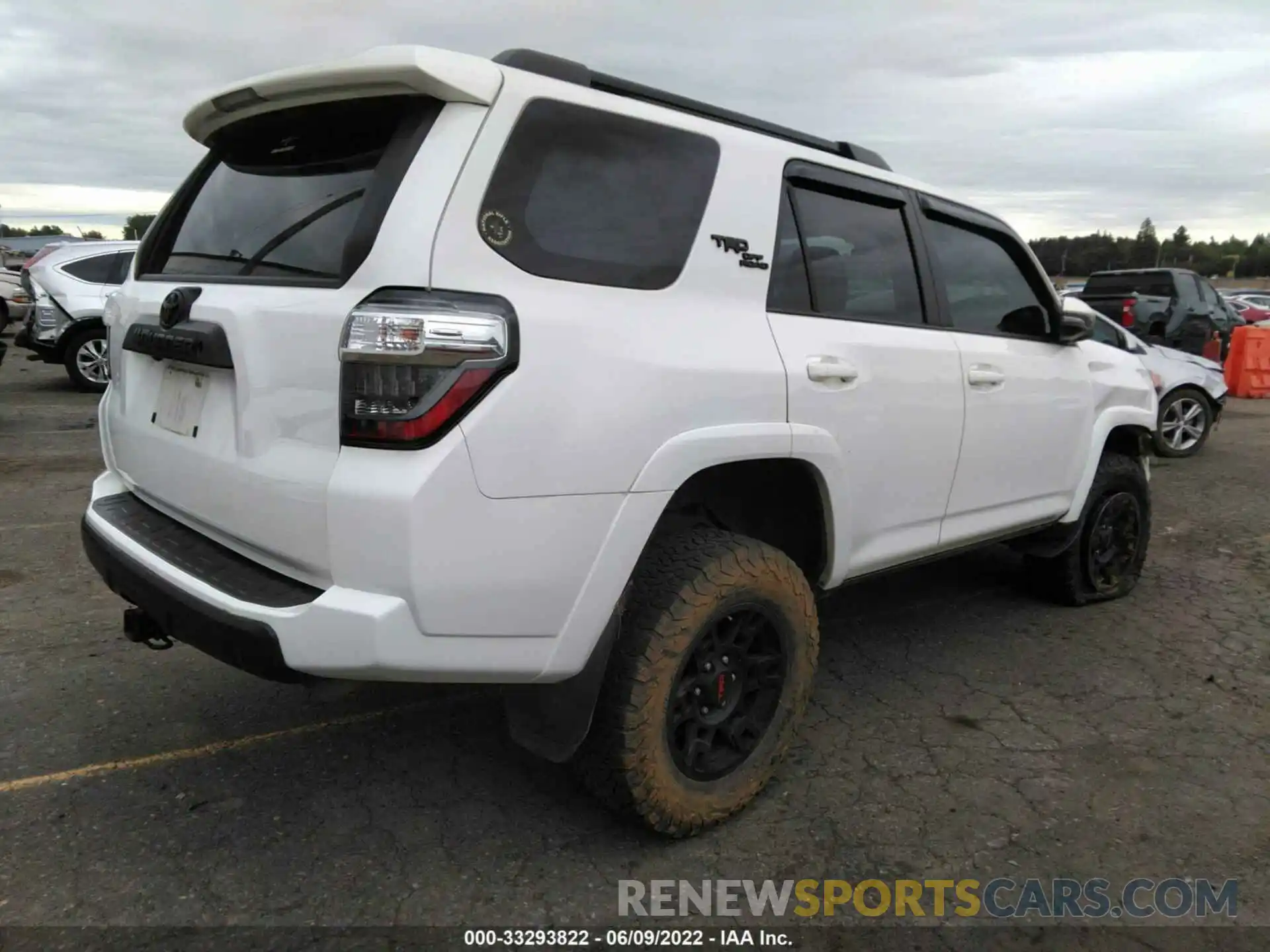 4 Фотография поврежденного автомобиля JTEBU5JR3K5645122 TOYOTA 4RUNNER 2019