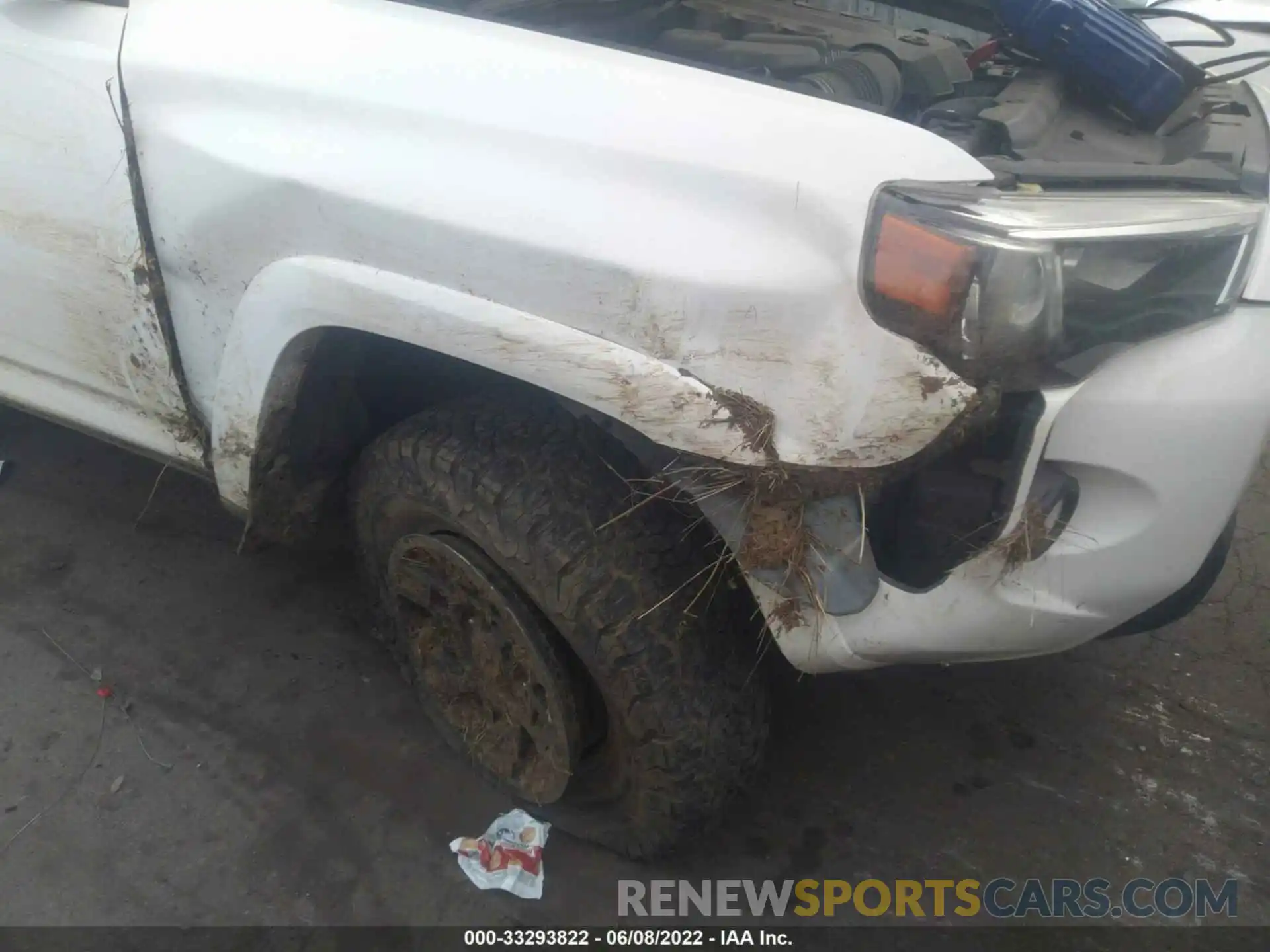 6 Photograph of a damaged car JTEBU5JR3K5645122 TOYOTA 4RUNNER 2019