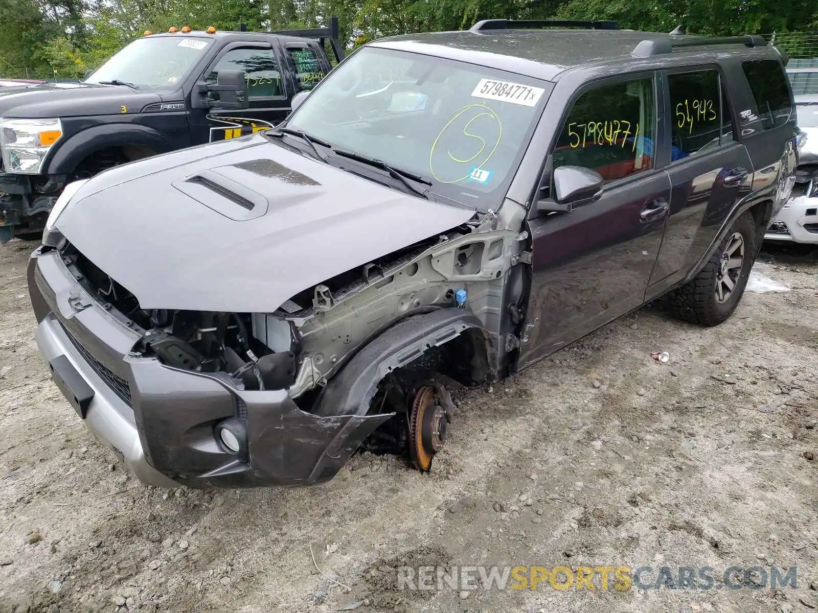 9 Photograph of a damaged car JTEBU5JR3K5646657 TOYOTA 4RUNNER 2019