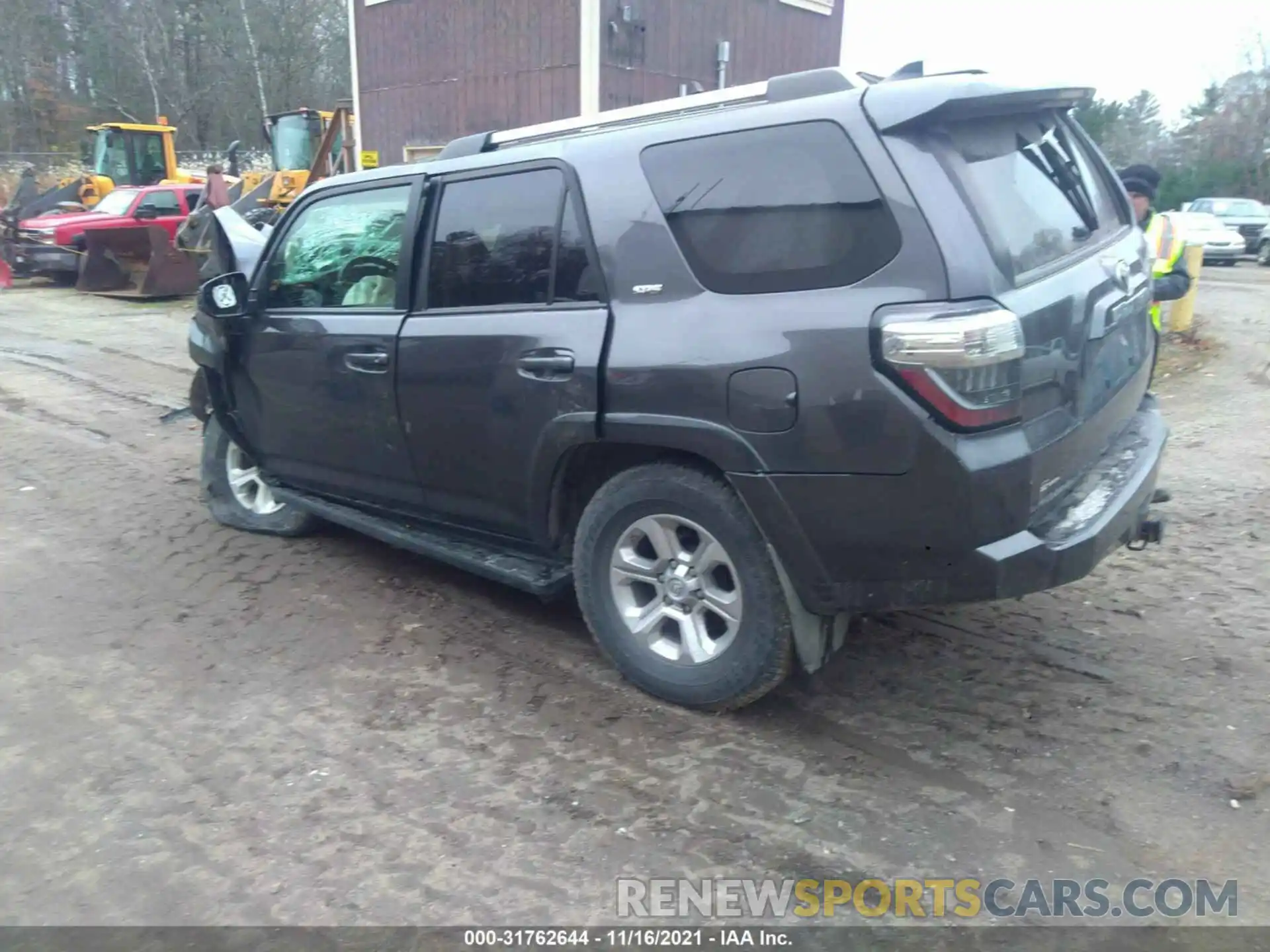 3 Фотография поврежденного автомобиля JTEBU5JR3K5647727 TOYOTA 4RUNNER 2019