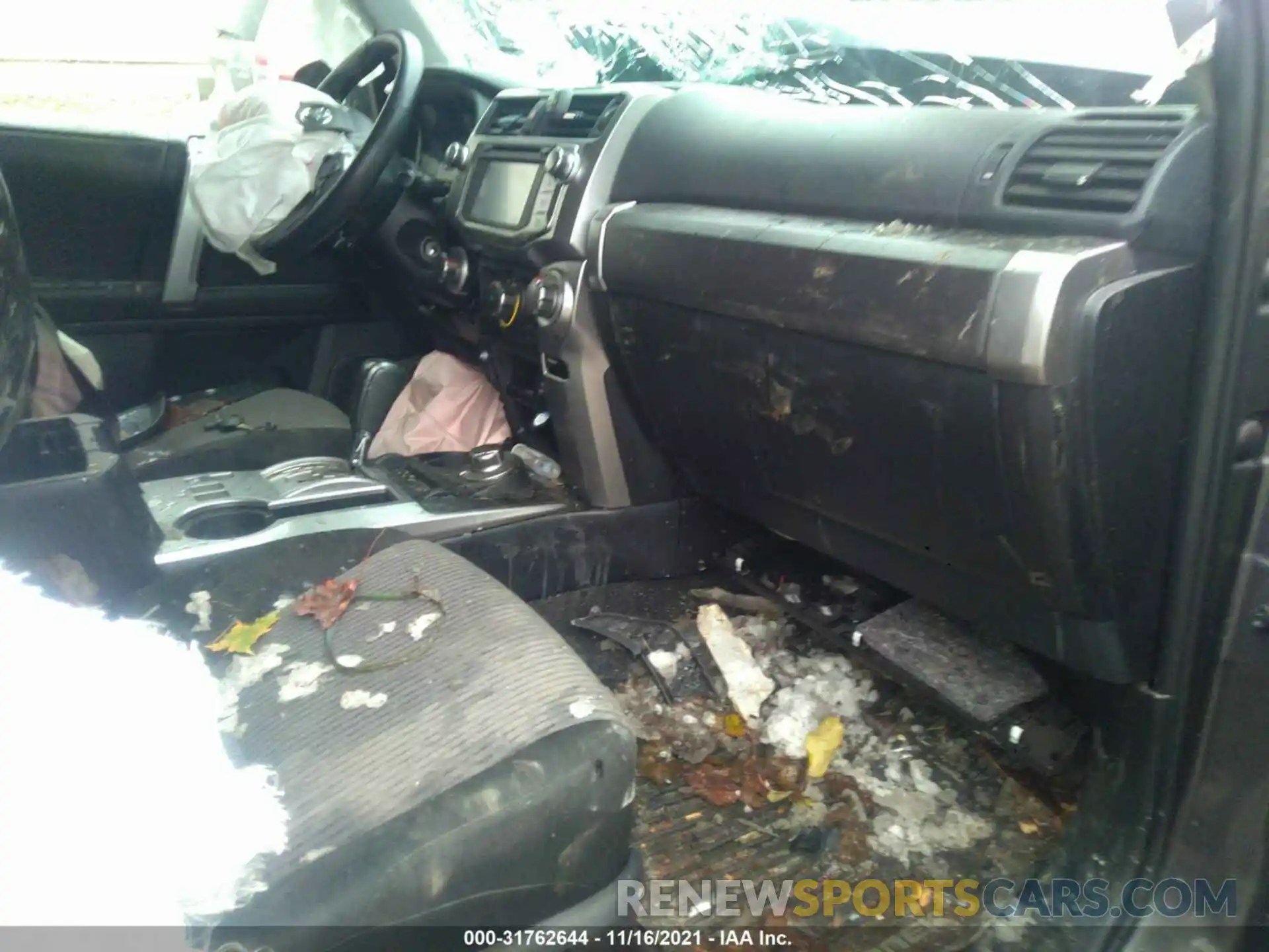 5 Photograph of a damaged car JTEBU5JR3K5647727 TOYOTA 4RUNNER 2019