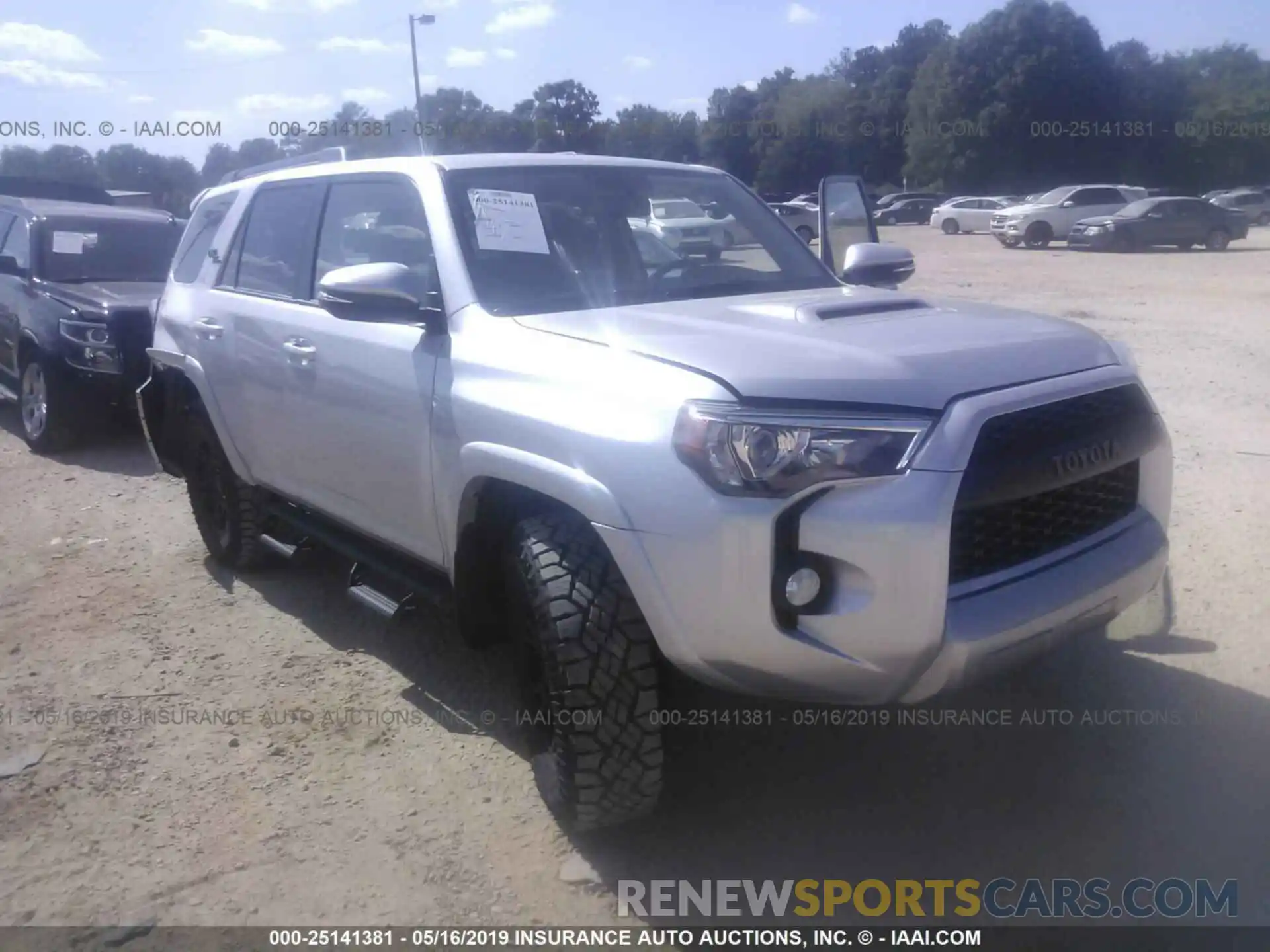 1 Photograph of a damaged car JTEBU5JR3K5650028 TOYOTA 4RUNNER 2019