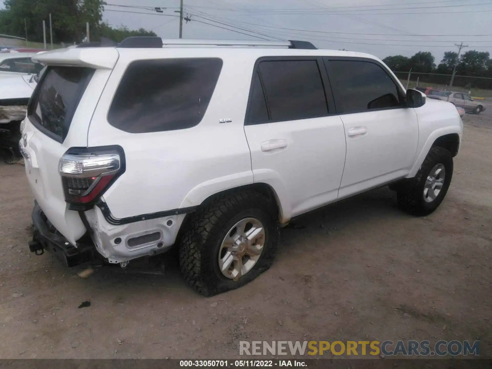 4 Фотография поврежденного автомобиля JTEBU5JR3K5651471 TOYOTA 4RUNNER 2019