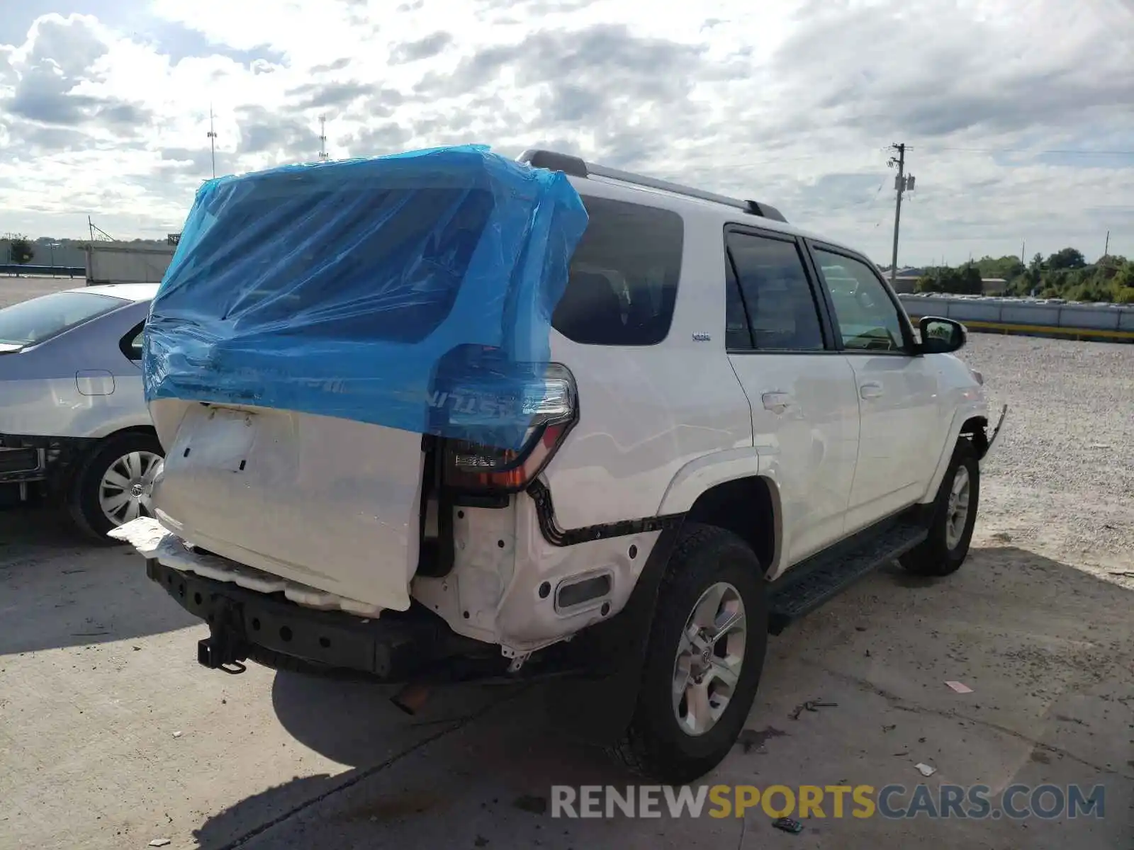 4 Фотография поврежденного автомобиля JTEBU5JR3K5654077 TOYOTA 4RUNNER 2019