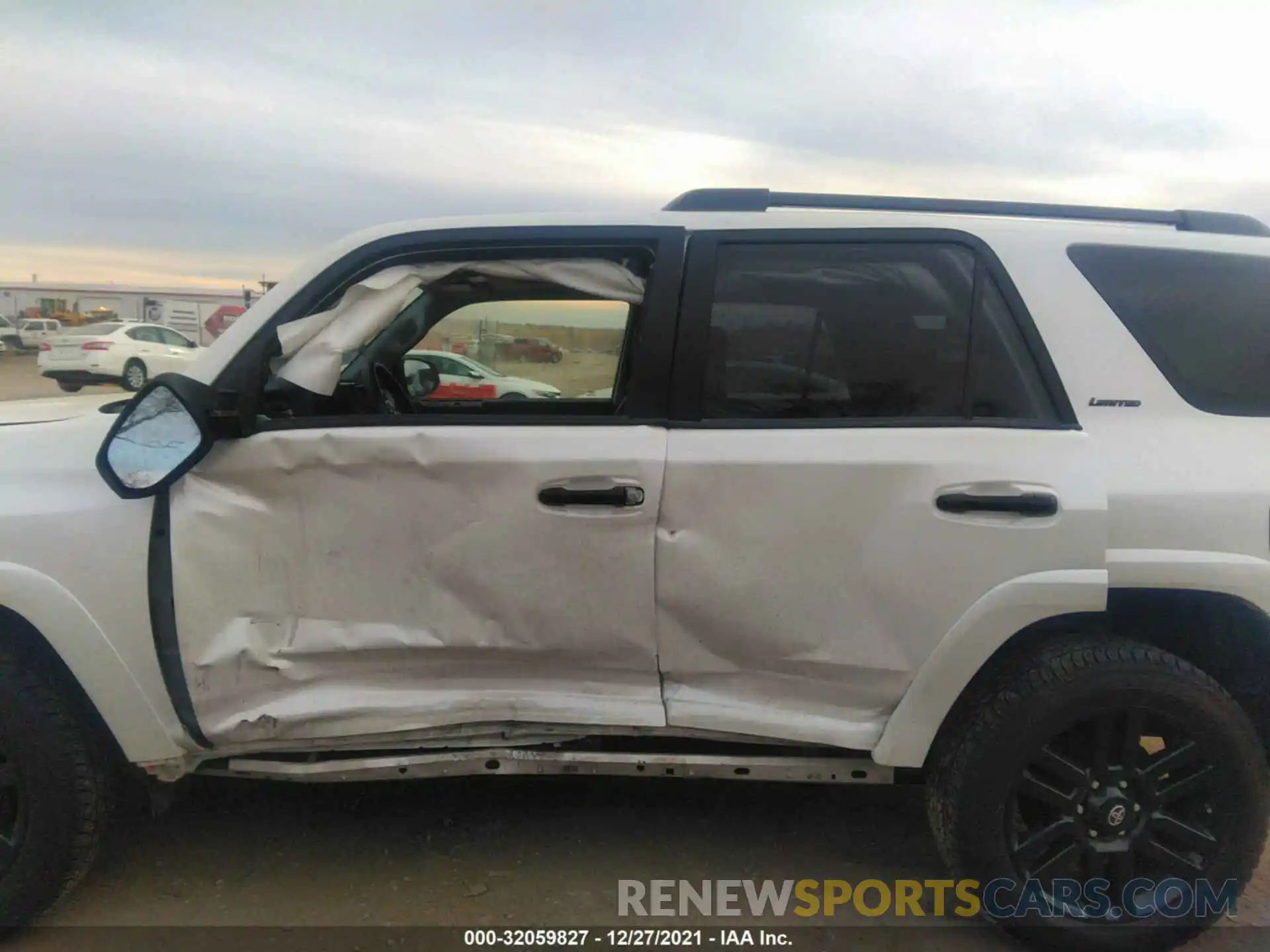 6 Photograph of a damaged car JTEBU5JR3K5656332 TOYOTA 4RUNNER 2019