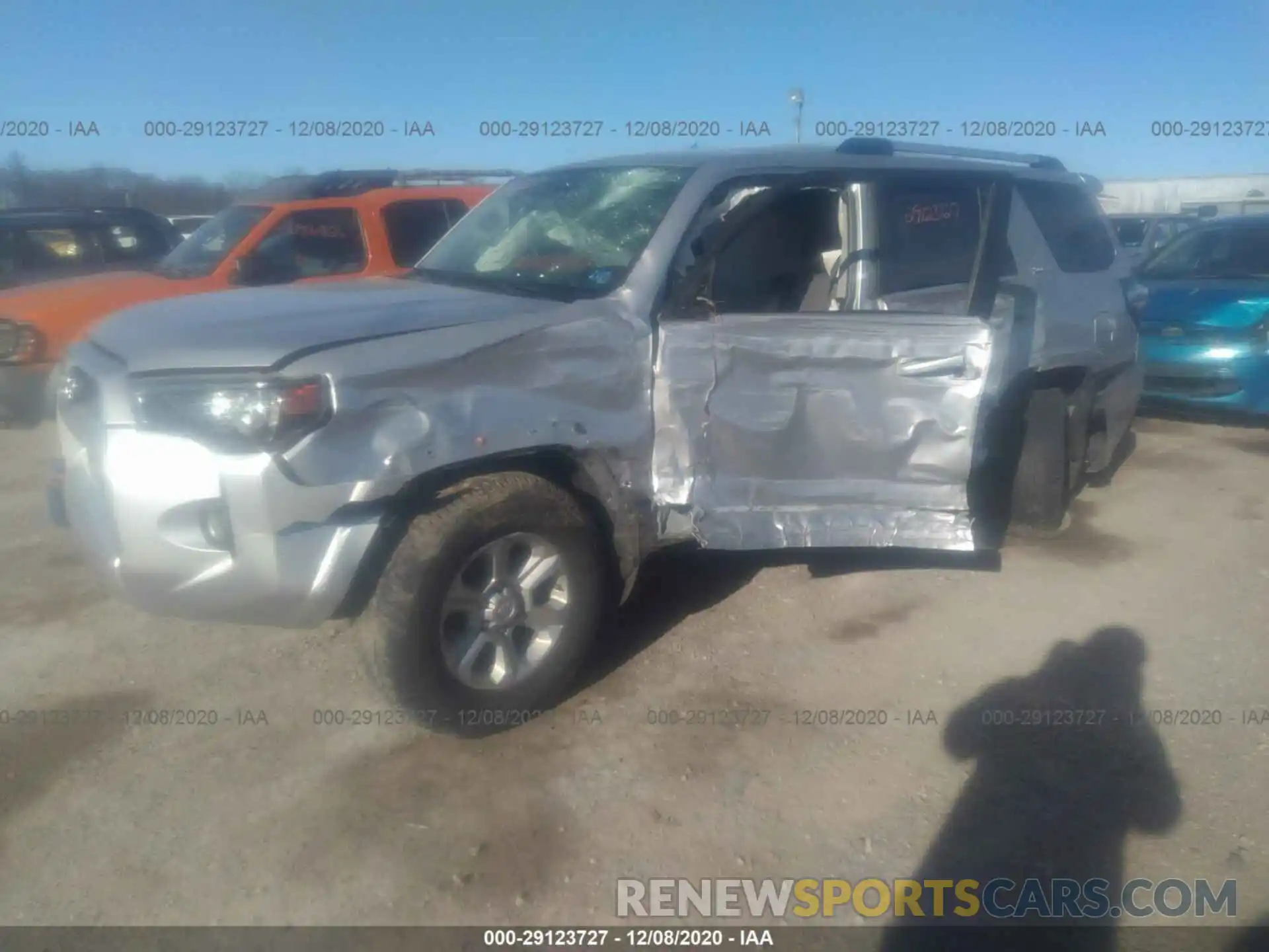 2 Photograph of a damaged car JTEBU5JR3K5659313 TOYOTA 4RUNNER 2019