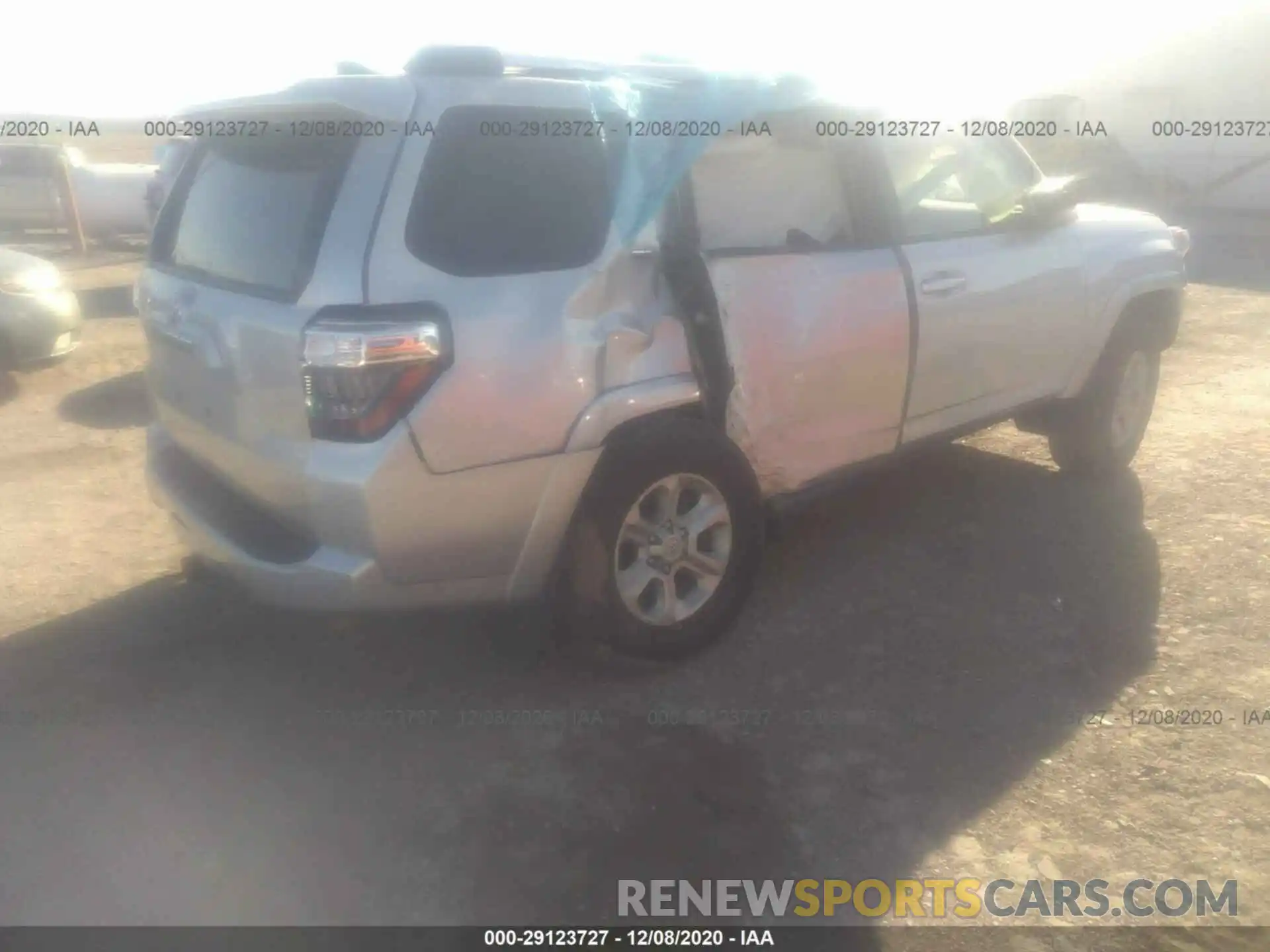 4 Photograph of a damaged car JTEBU5JR3K5659313 TOYOTA 4RUNNER 2019