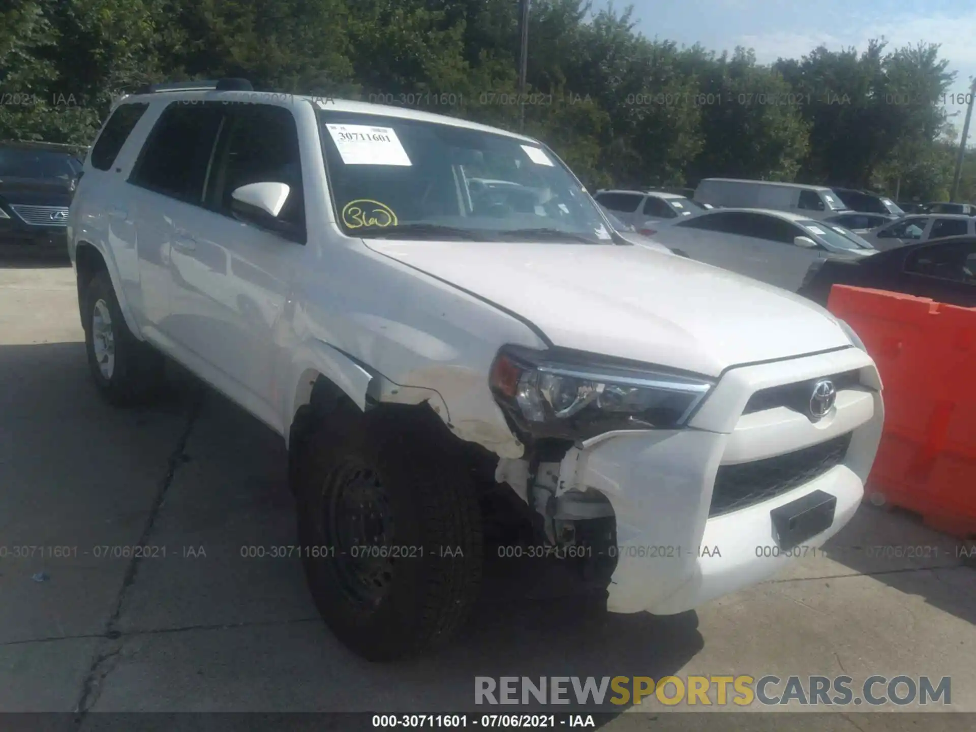 1 Photograph of a damaged car JTEBU5JR3K5663488 TOYOTA 4RUNNER 2019