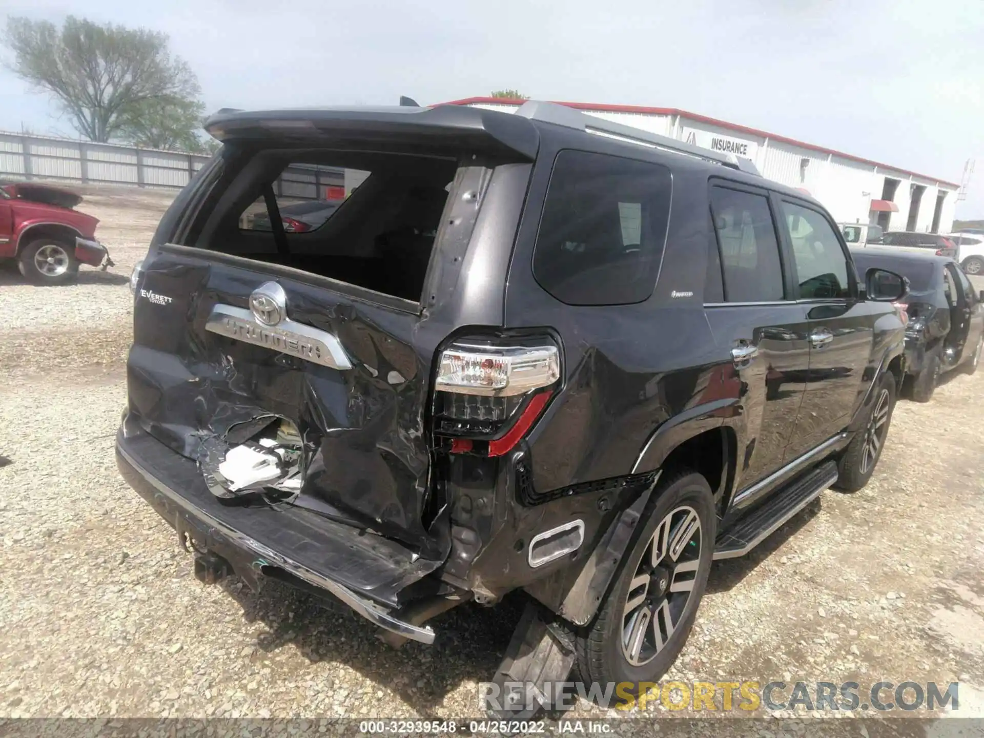 4 Фотография поврежденного автомобиля JTEBU5JR3K5664799 TOYOTA 4RUNNER 2019