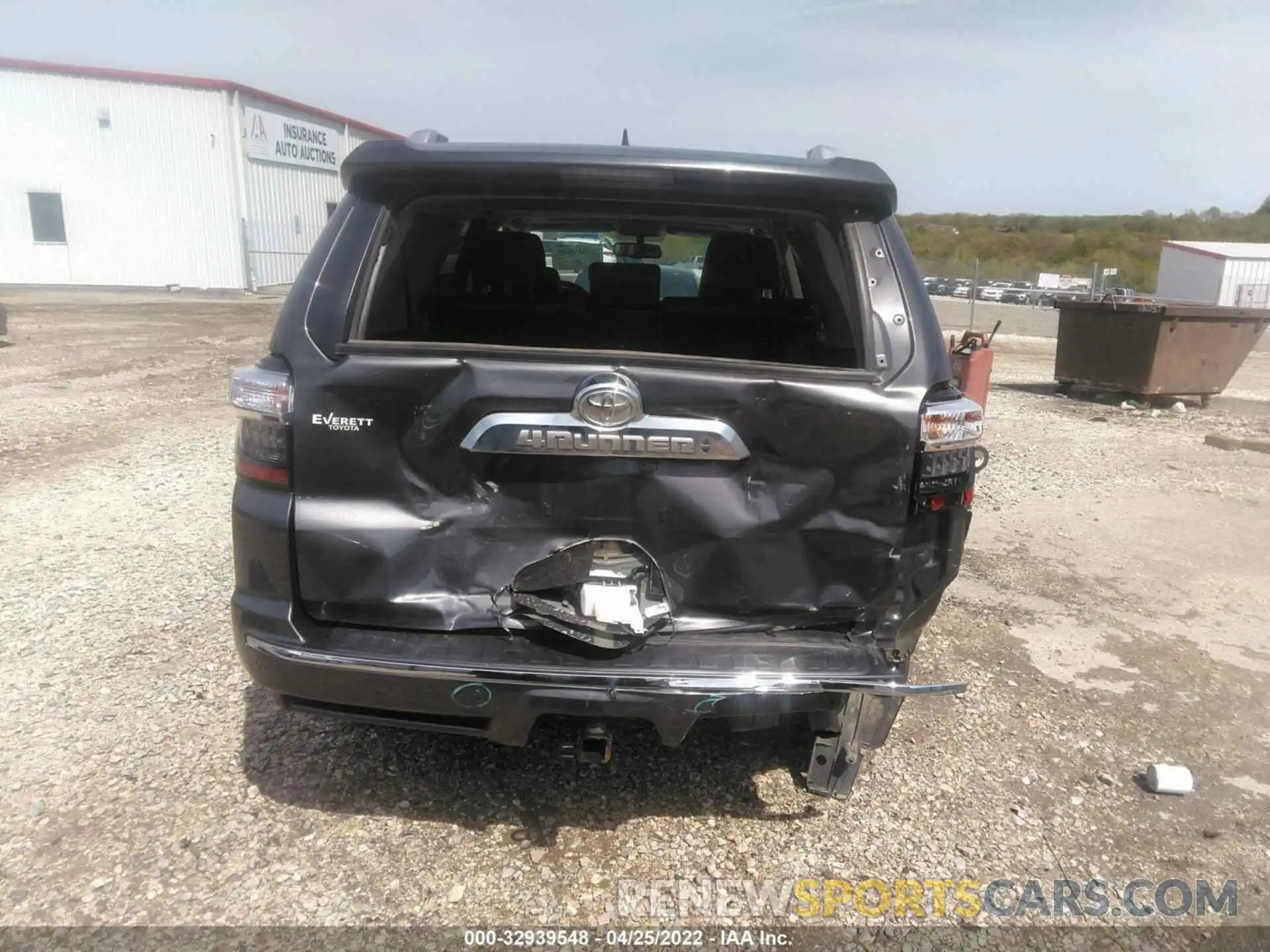 6 Photograph of a damaged car JTEBU5JR3K5664799 TOYOTA 4RUNNER 2019