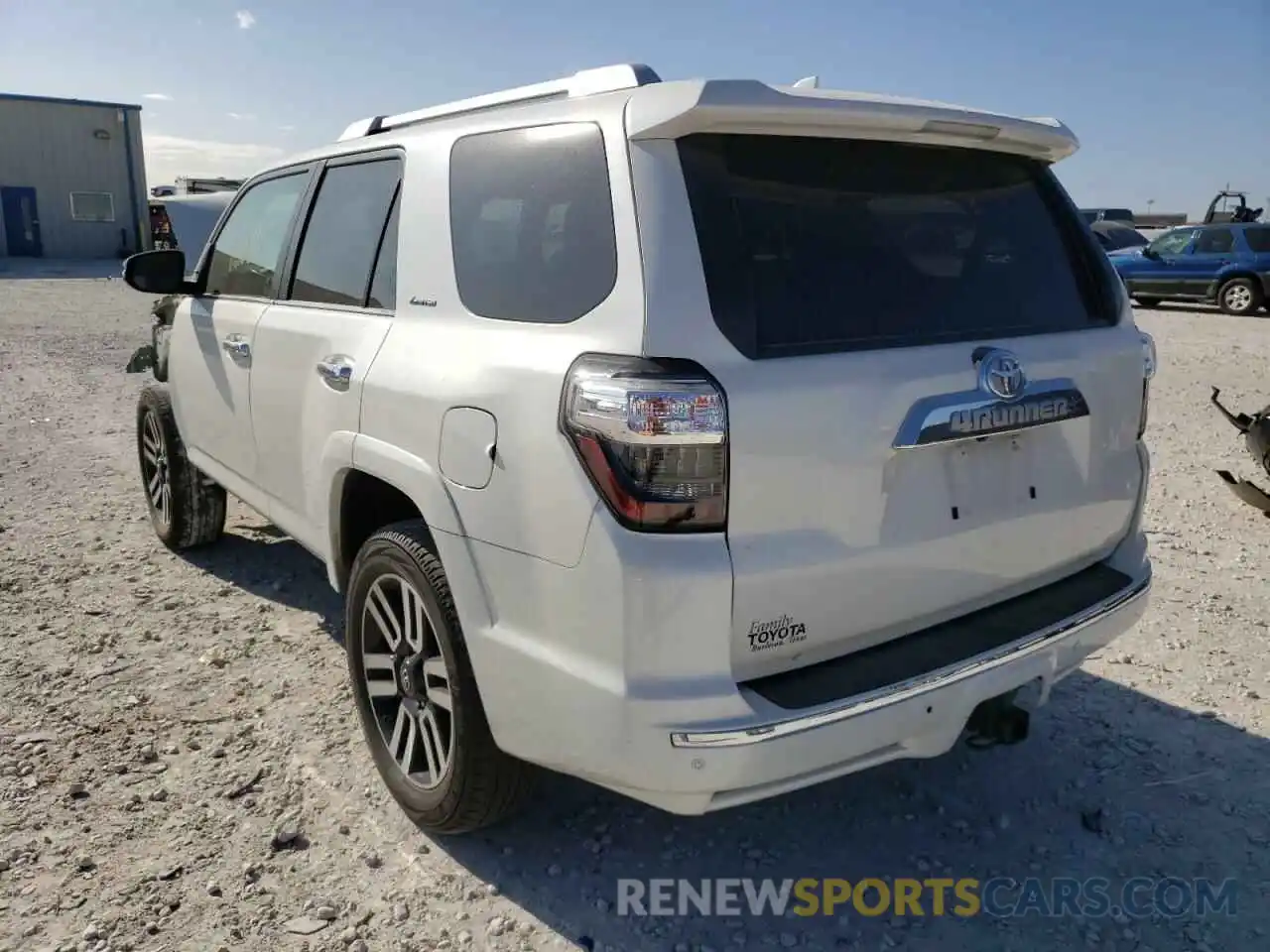 3 Фотография поврежденного автомобиля JTEBU5JR3K5666407 TOYOTA 4RUNNER 2019