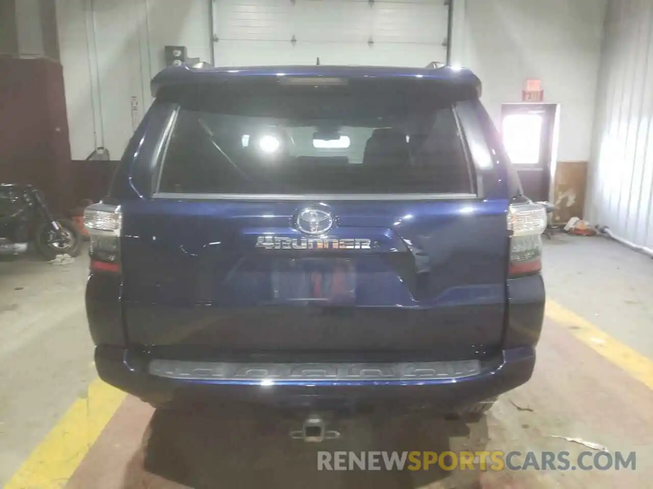 6 Photograph of a damaged car JTEBU5JR3K5666536 TOYOTA 4RUNNER 2019