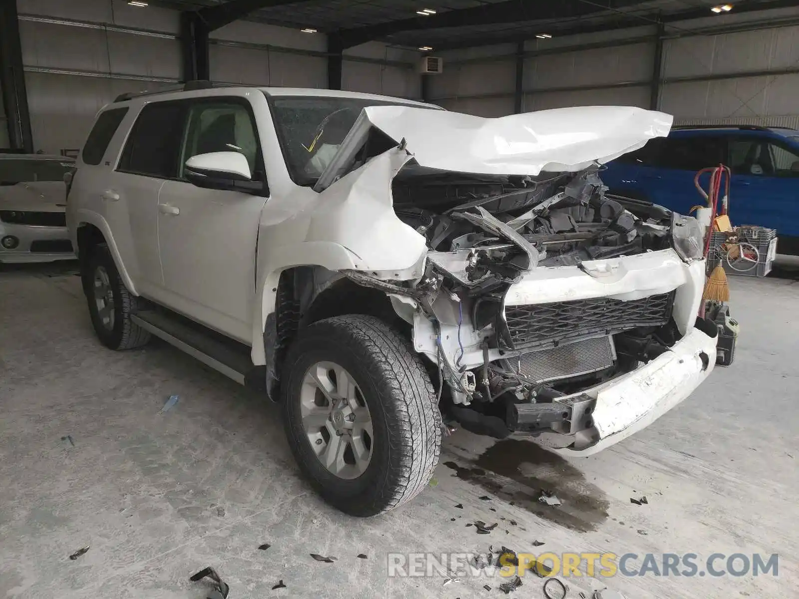 1 Photograph of a damaged car JTEBU5JR3K5668240 TOYOTA 4RUNNER 2019