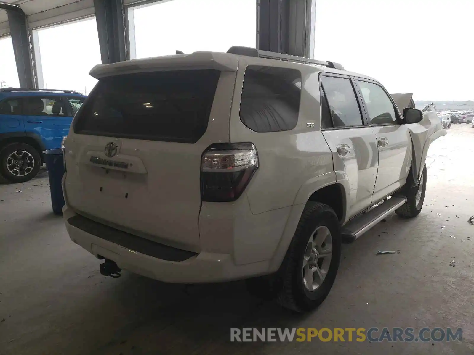 4 Фотография поврежденного автомобиля JTEBU5JR3K5668240 TOYOTA 4RUNNER 2019