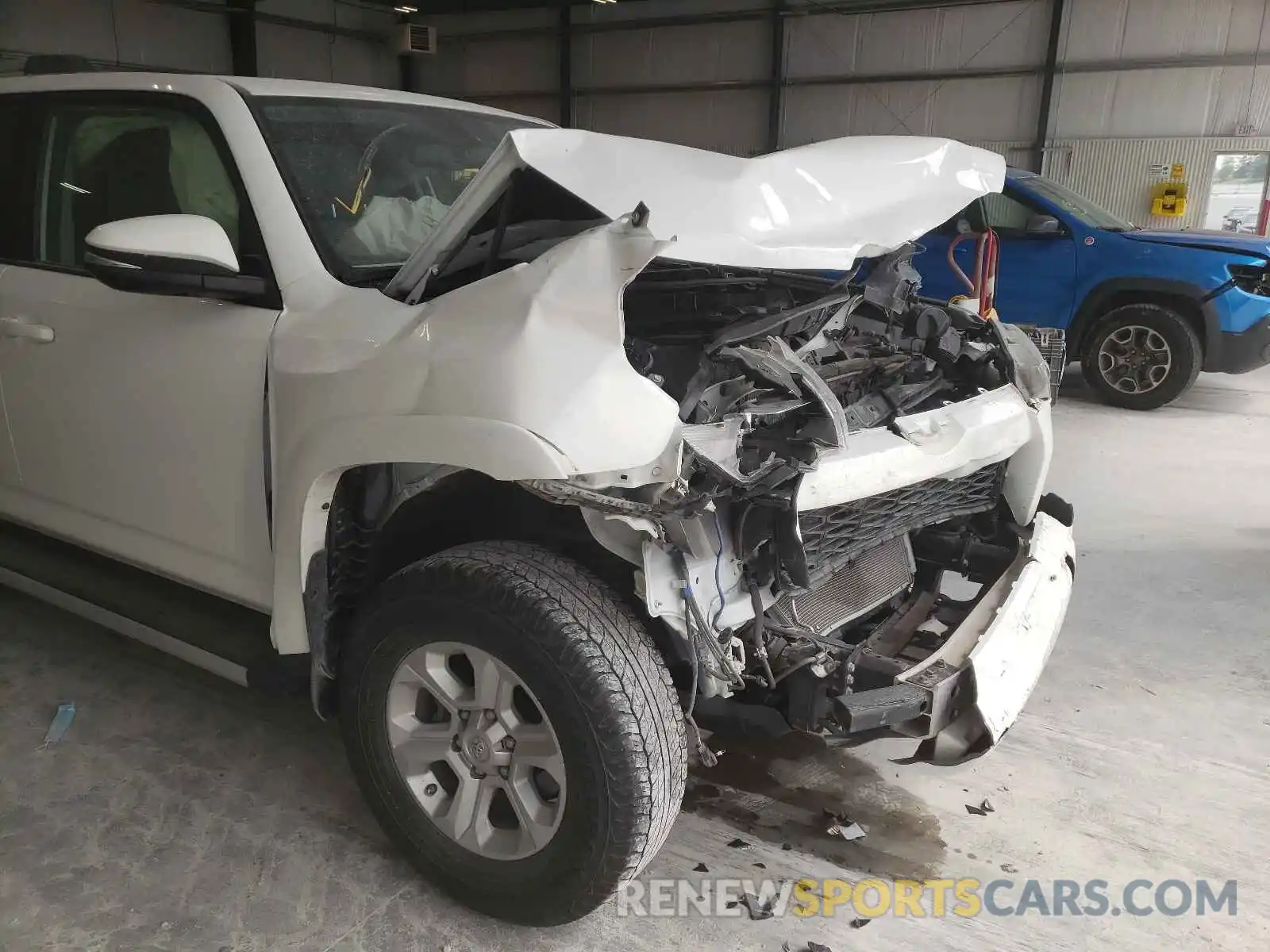 9 Photograph of a damaged car JTEBU5JR3K5668240 TOYOTA 4RUNNER 2019