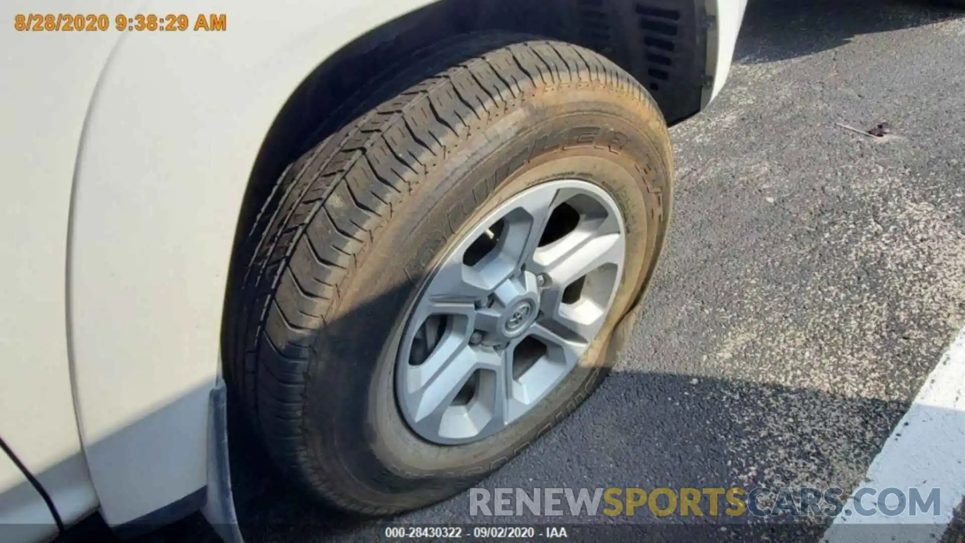 17 Photograph of a damaged car JTEBU5JR3K5670330 TOYOTA 4RUNNER 2019