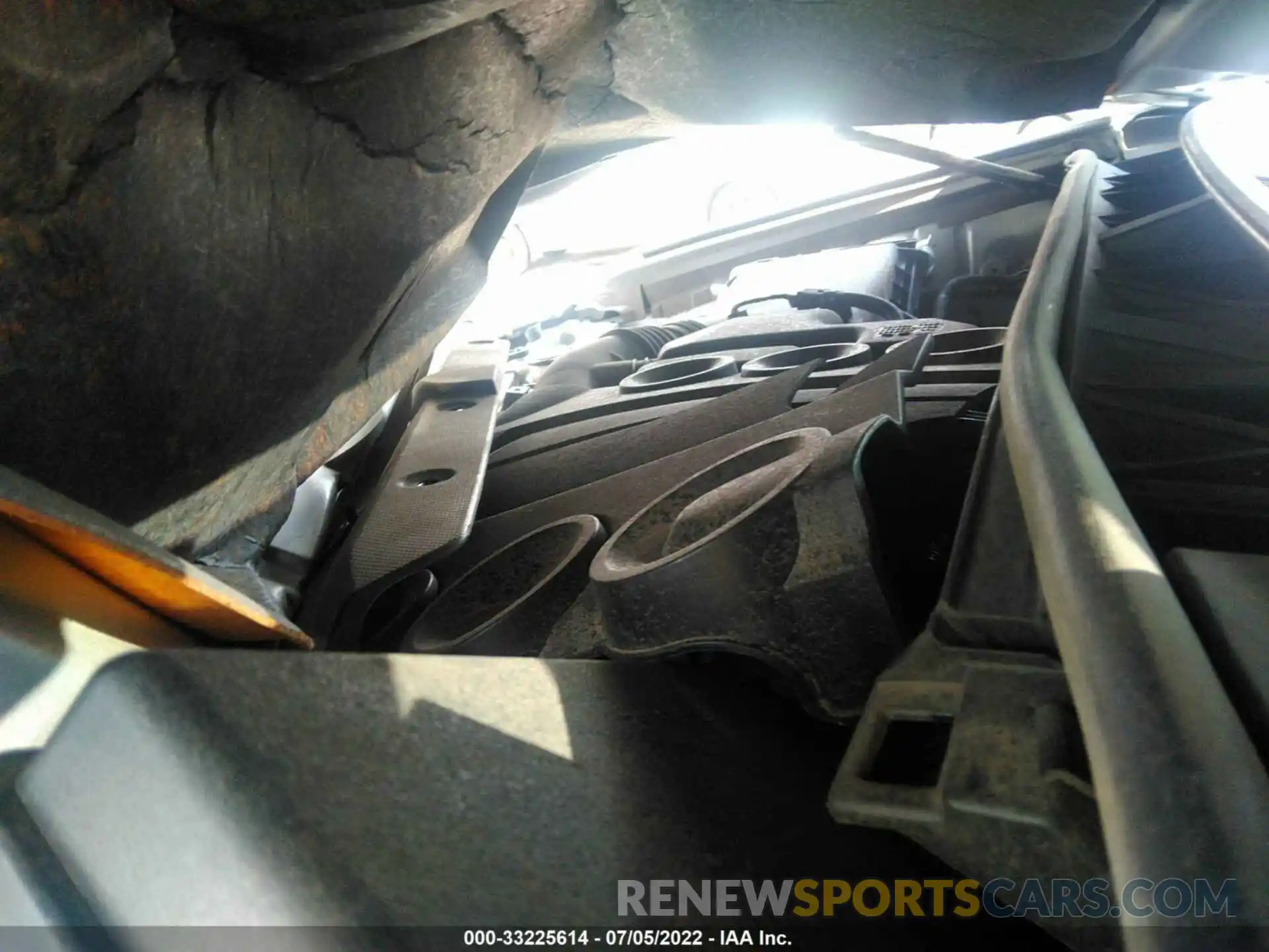 10 Photograph of a damaged car JTEBU5JR3K5670764 TOYOTA 4RUNNER 2019