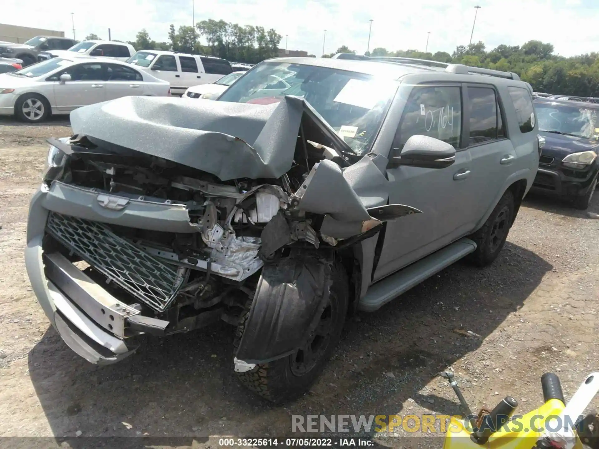 2 Photograph of a damaged car JTEBU5JR3K5670764 TOYOTA 4RUNNER 2019