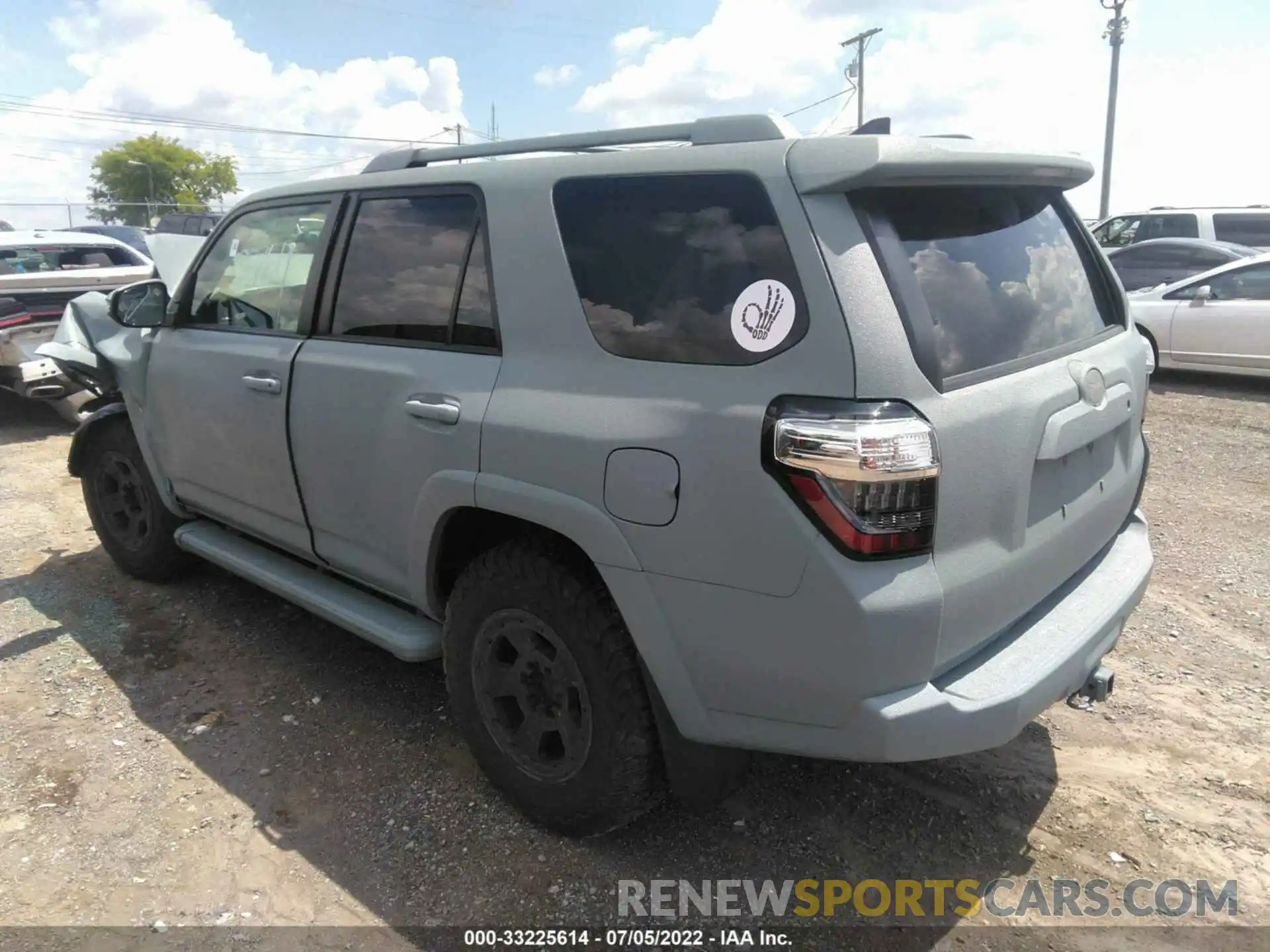 3 Фотография поврежденного автомобиля JTEBU5JR3K5670764 TOYOTA 4RUNNER 2019