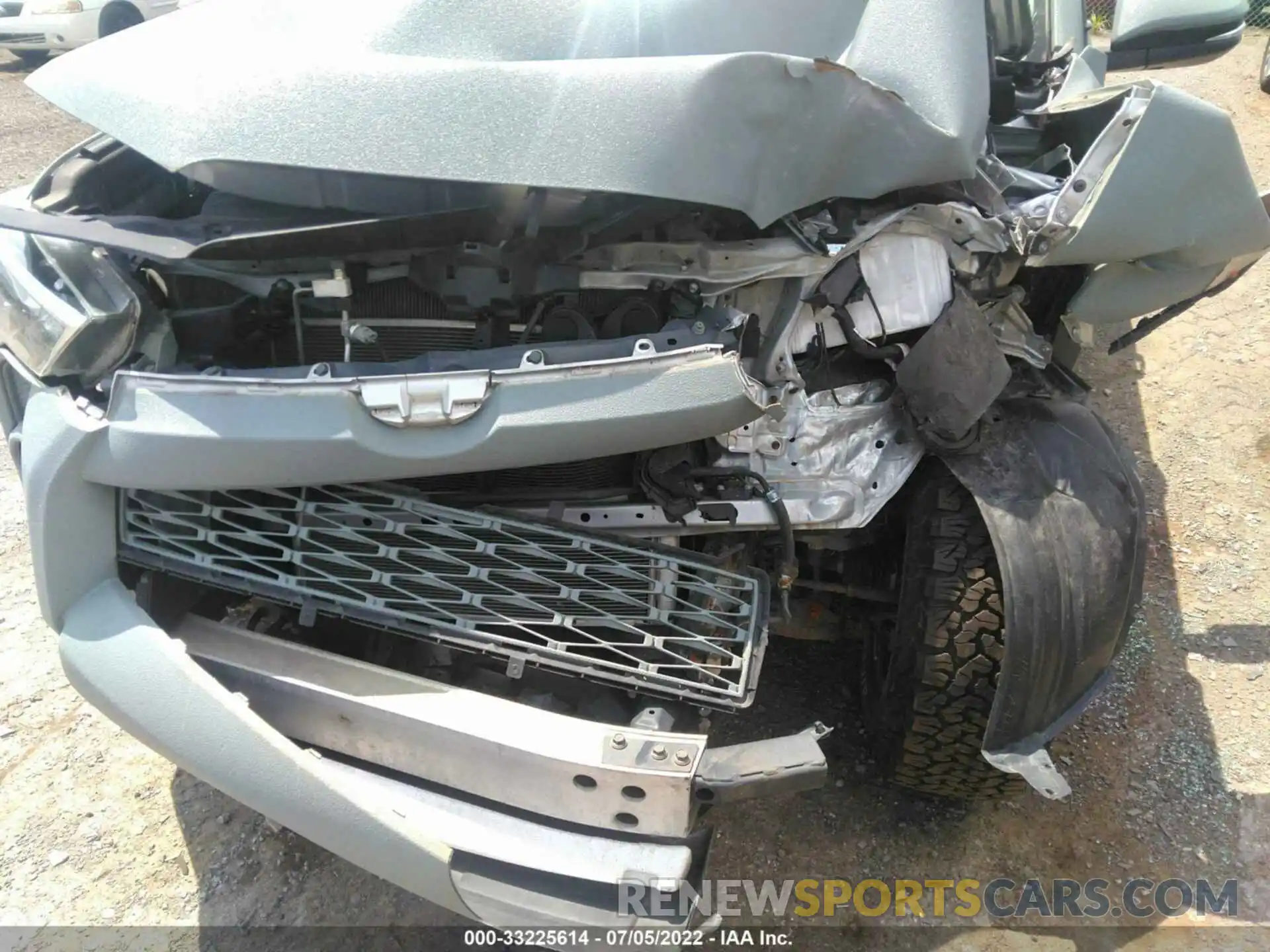 6 Photograph of a damaged car JTEBU5JR3K5670764 TOYOTA 4RUNNER 2019