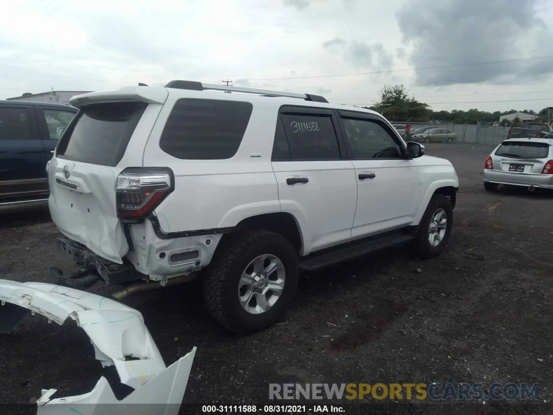 4 Фотография поврежденного автомобиля JTEBU5JR3K5676614 TOYOTA 4RUNNER 2019