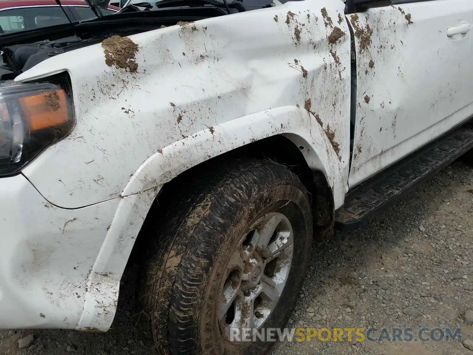 9 Photograph of a damaged car JTEBU5JR3K5679223 TOYOTA 4RUNNER 2019