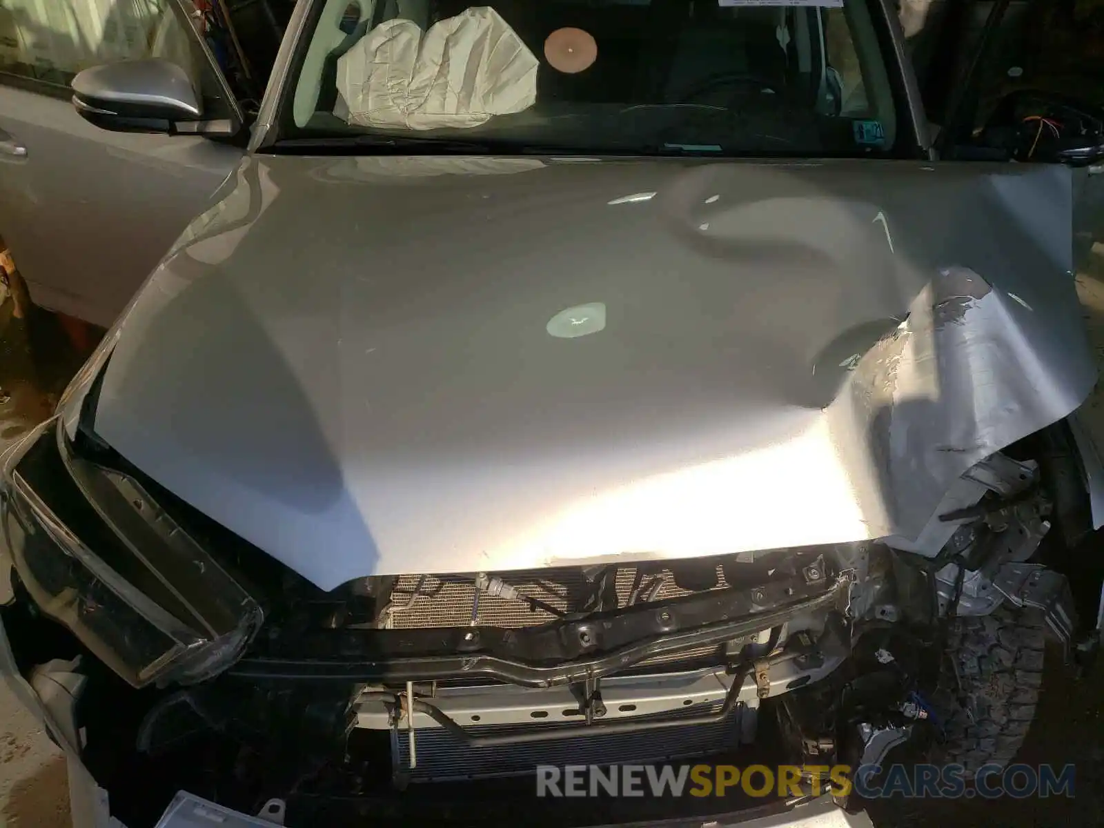 7 Photograph of a damaged car JTEBU5JR3K5679402 TOYOTA 4RUNNER 2019