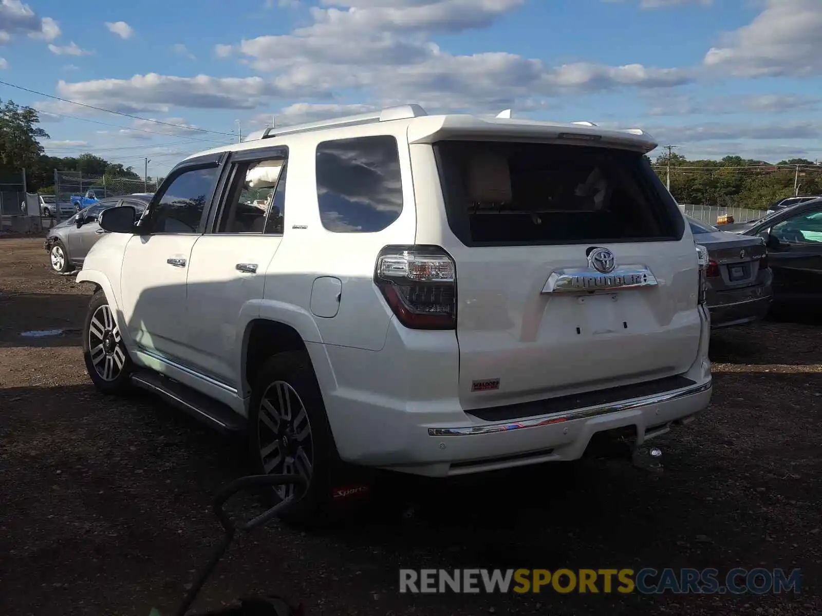 3 Фотография поврежденного автомобиля JTEBU5JR3K5679805 TOYOTA 4RUNNER 2019