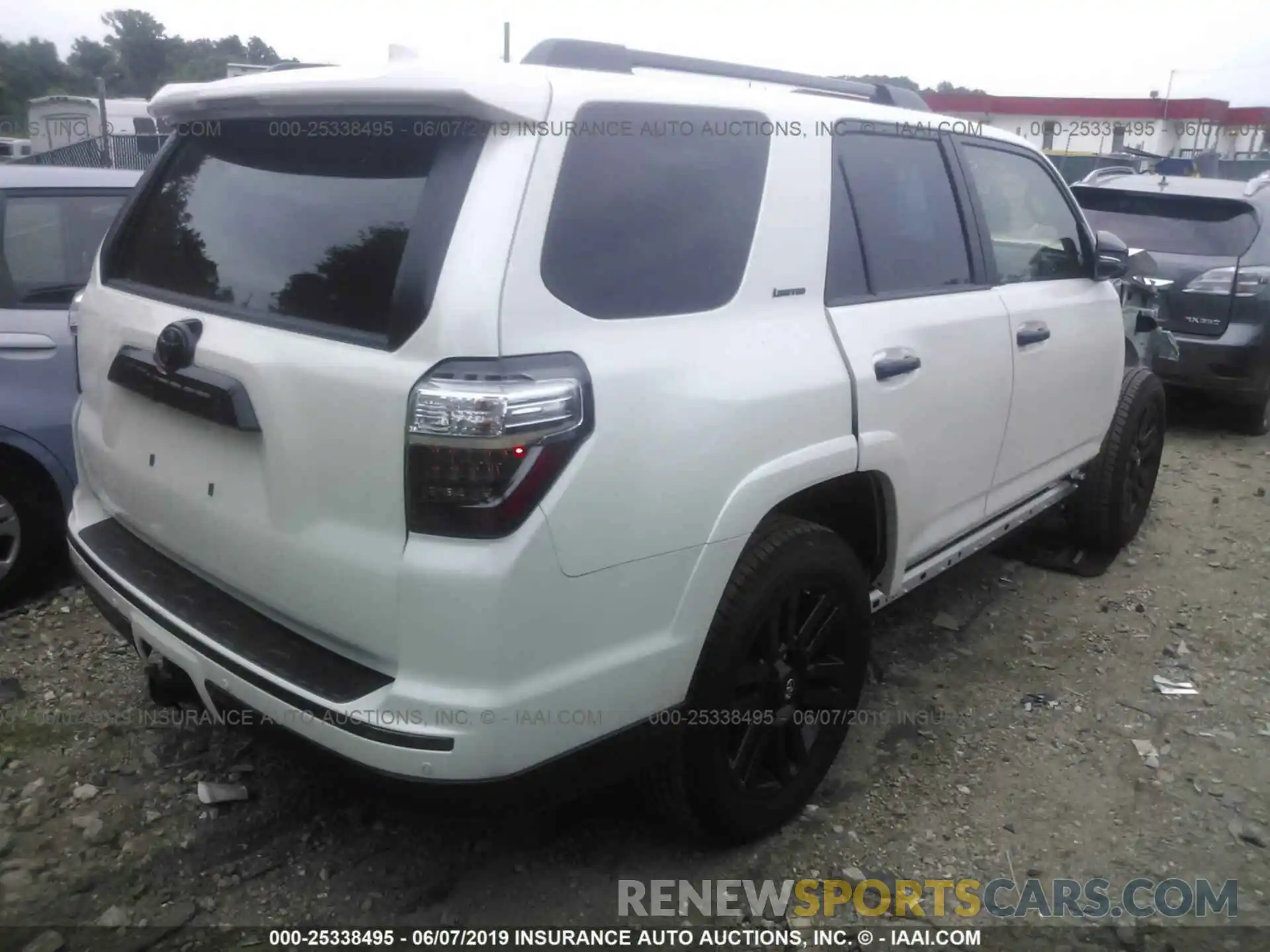 4 Photograph of a damaged car JTEBU5JR3K5682283 TOYOTA 4RUNNER 2019