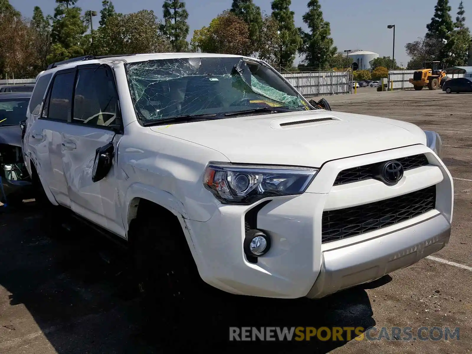 1 Photograph of a damaged car JTEBU5JR3K5689069 TOYOTA 4RUNNER 2019