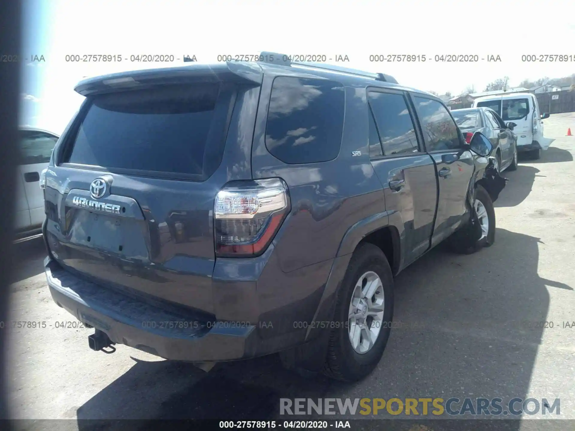 4 Фотография поврежденного автомобиля JTEBU5JR3K5690237 TOYOTA 4RUNNER 2019