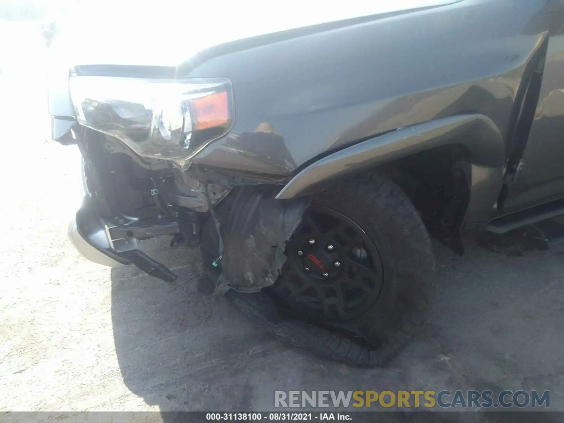 6 Photograph of a damaged car JTEBU5JR3K5690576 TOYOTA 4RUNNER 2019