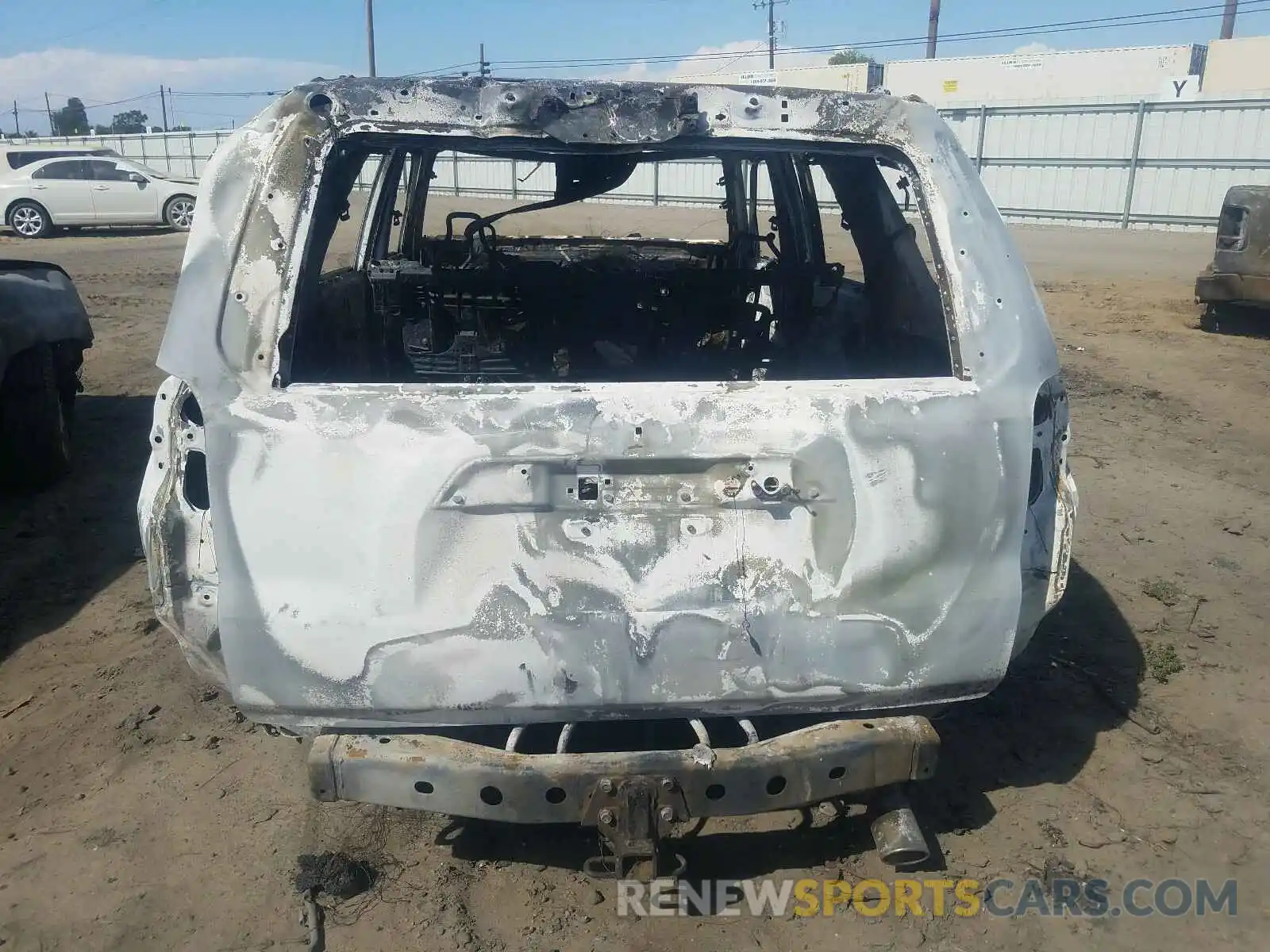 10 Photograph of a damaged car JTEBU5JR3K5691596 TOYOTA 4RUNNER 2019