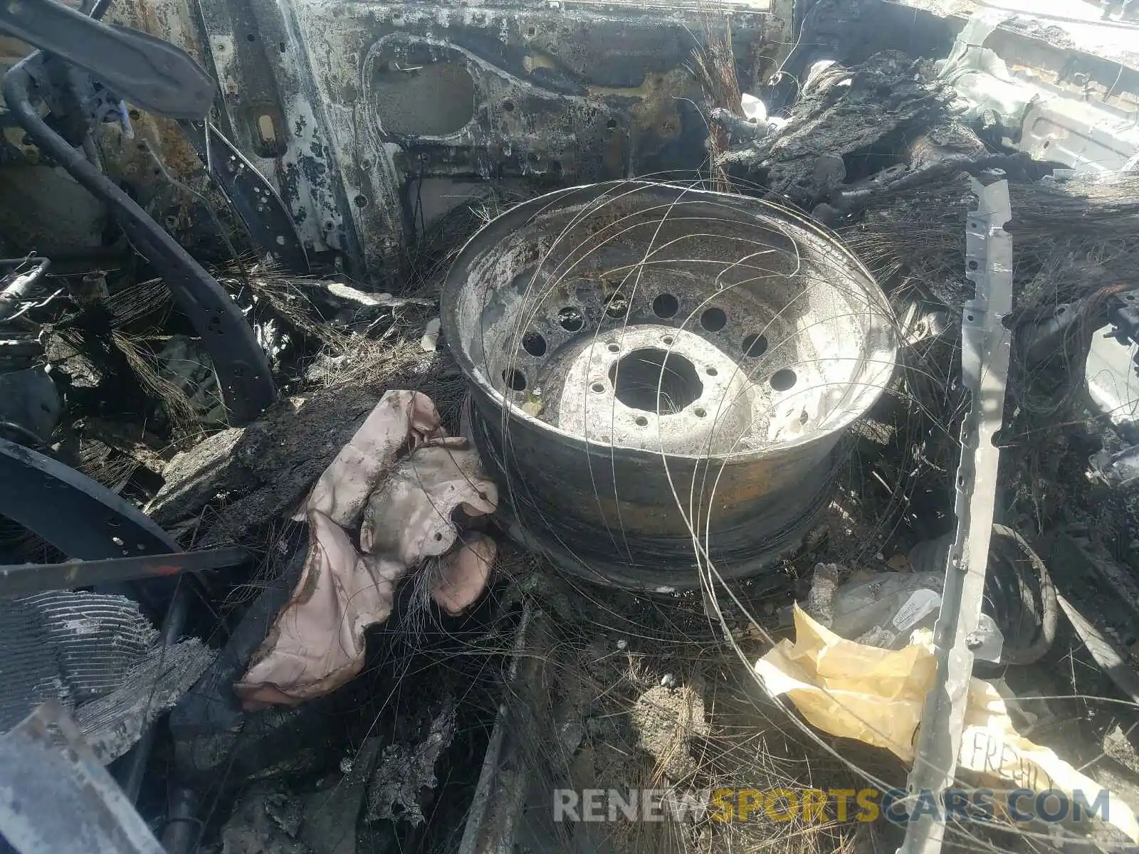 5 Photograph of a damaged car JTEBU5JR3K5691596 TOYOTA 4RUNNER 2019