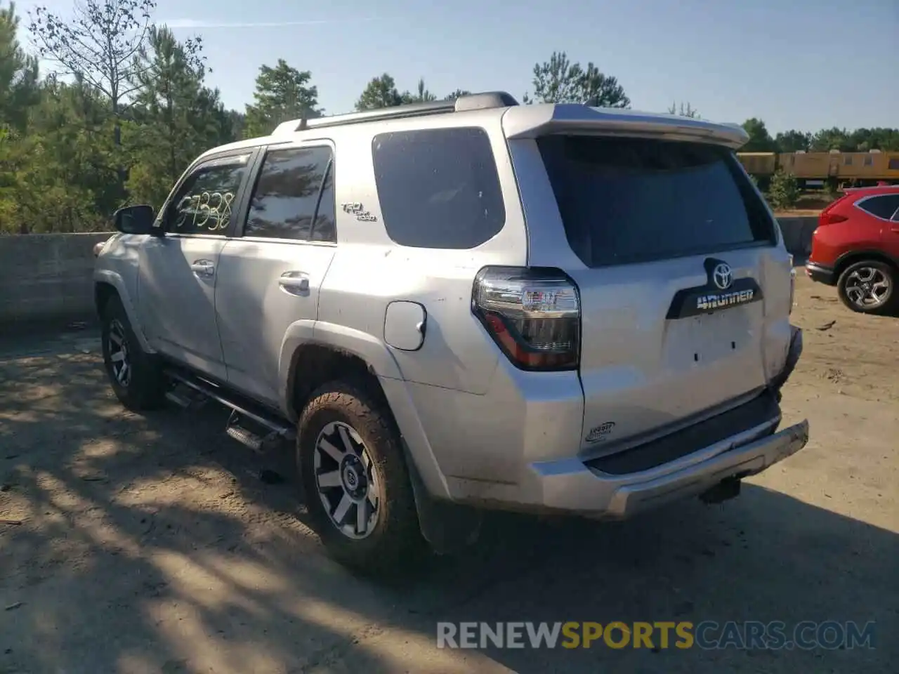 3 Фотография поврежденного автомобиля JTEBU5JR3K5696085 TOYOTA 4RUNNER 2019