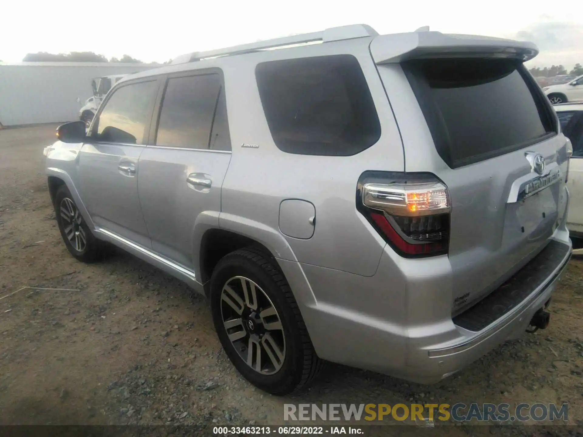 3 Фотография поврежденного автомобиля JTEBU5JR3K5697320 TOYOTA 4RUNNER 2019