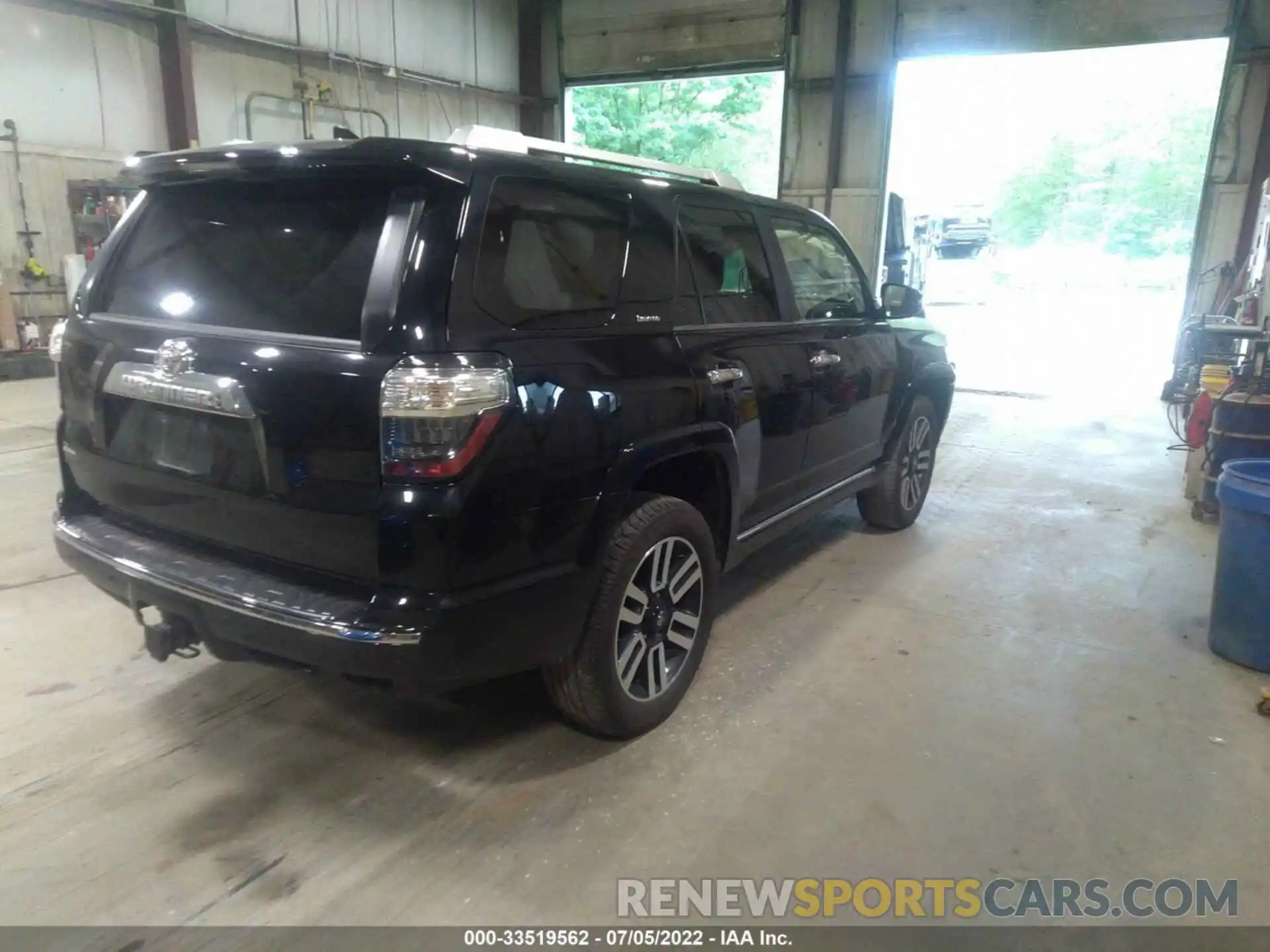 4 Photograph of a damaged car JTEBU5JR3K5698595 TOYOTA 4RUNNER 2019