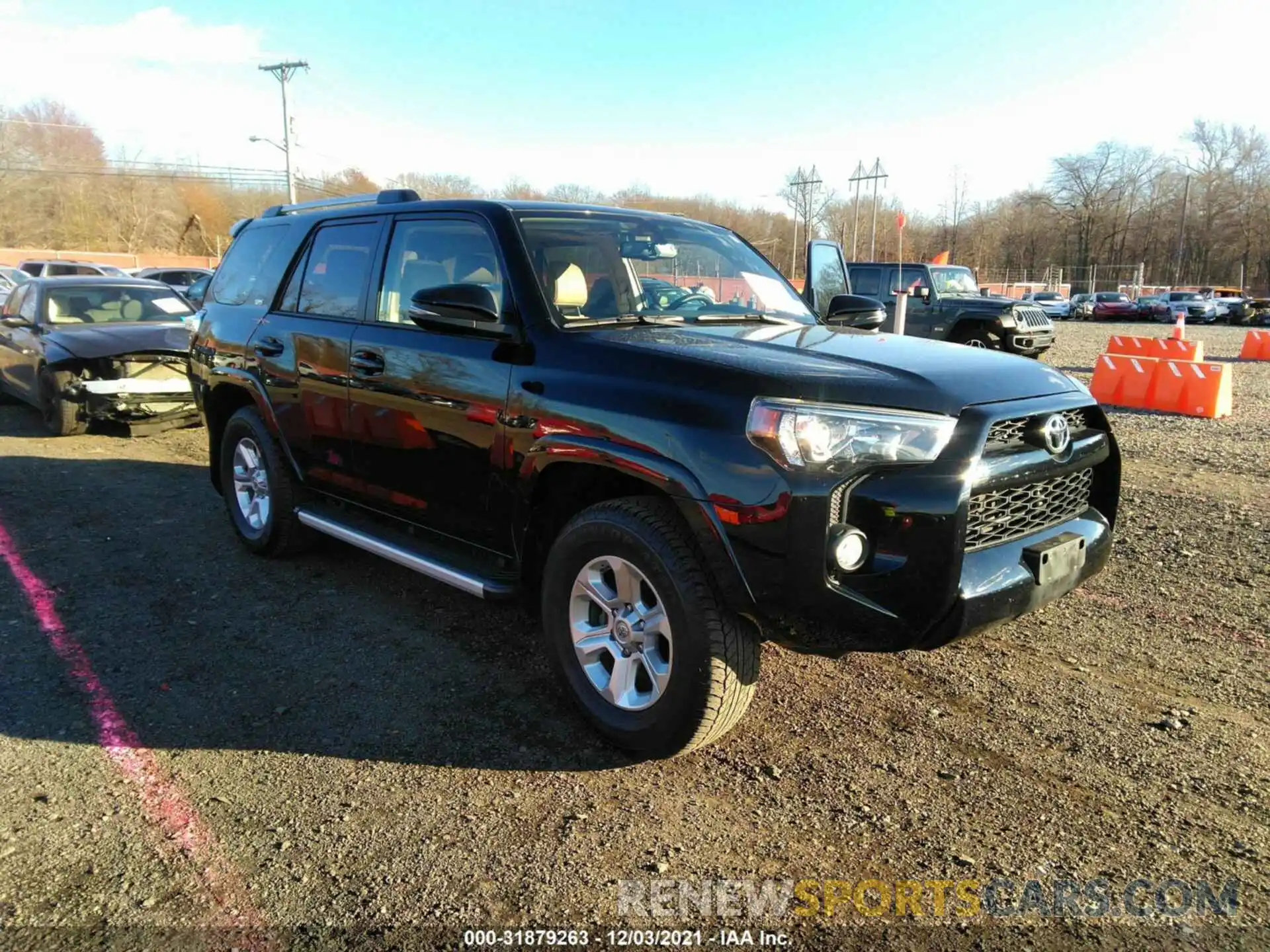 1 Photograph of a damaged car JTEBU5JR3K5699407 TOYOTA 4RUNNER 2019