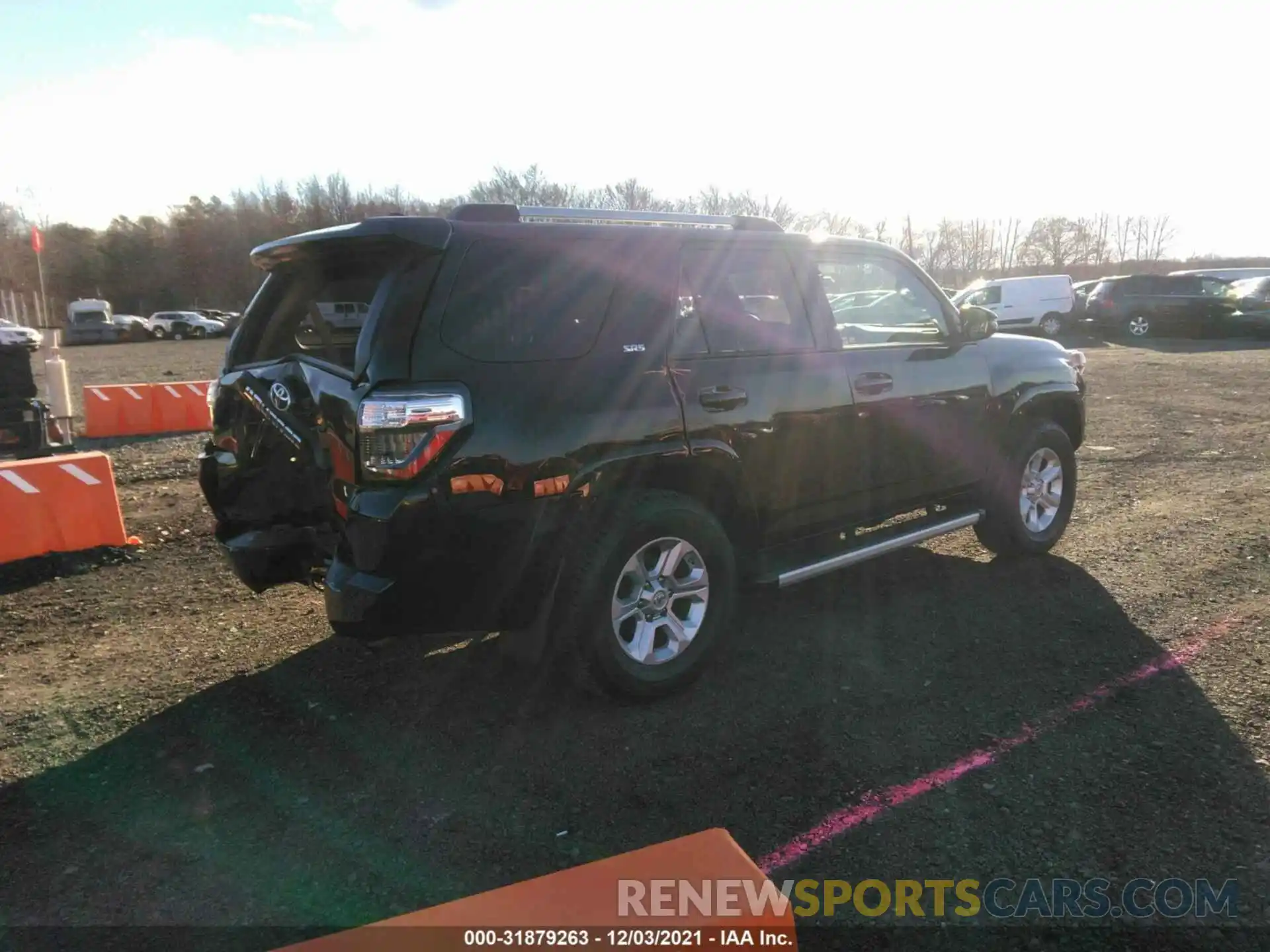 4 Фотография поврежденного автомобиля JTEBU5JR3K5699407 TOYOTA 4RUNNER 2019