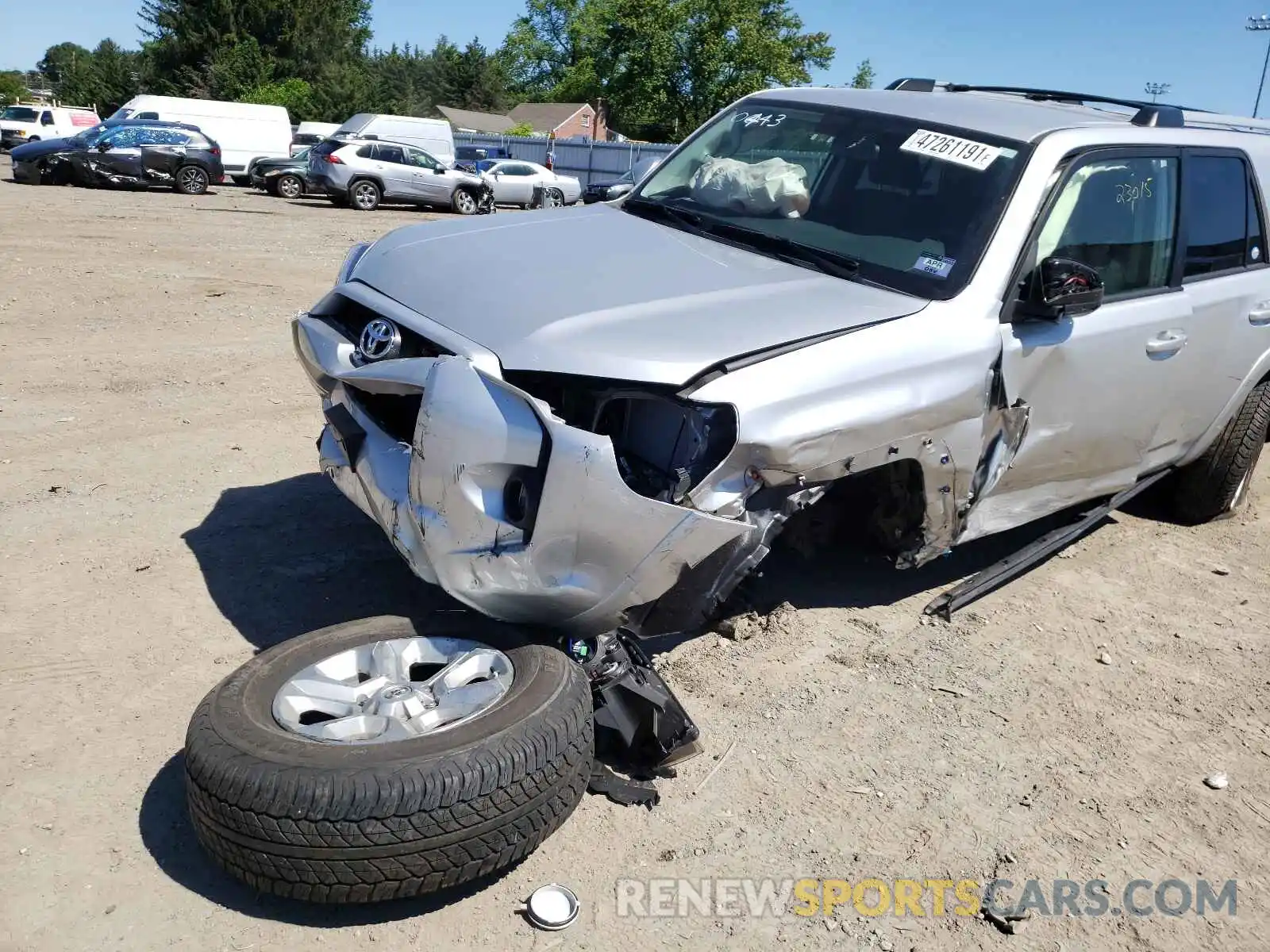 9 Photograph of a damaged car JTEBU5JR3K5700443 TOYOTA 4RUNNER 2019