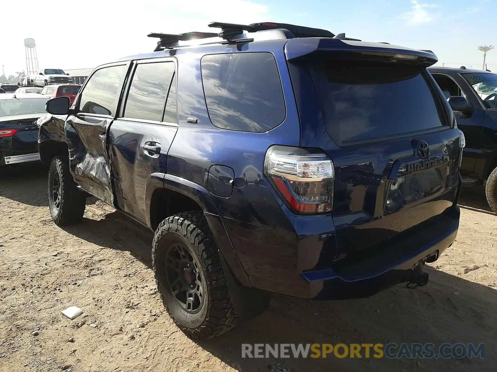 3 Фотография поврежденного автомобиля JTEBU5JR3K5701043 TOYOTA 4RUNNER 2019