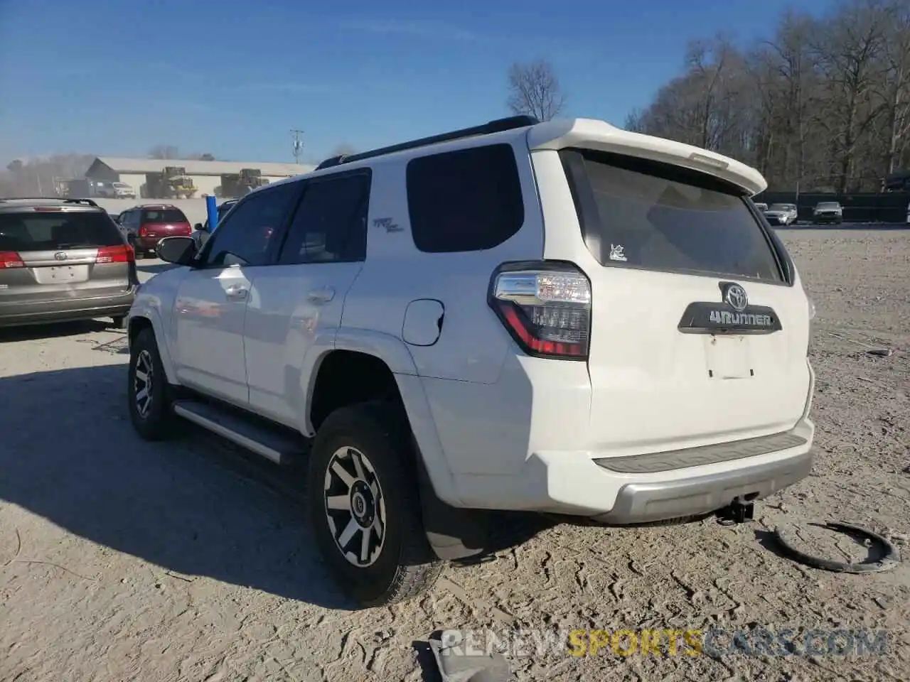 3 Фотография поврежденного автомобиля JTEBU5JR3K5727352 TOYOTA 4RUNNER 2019