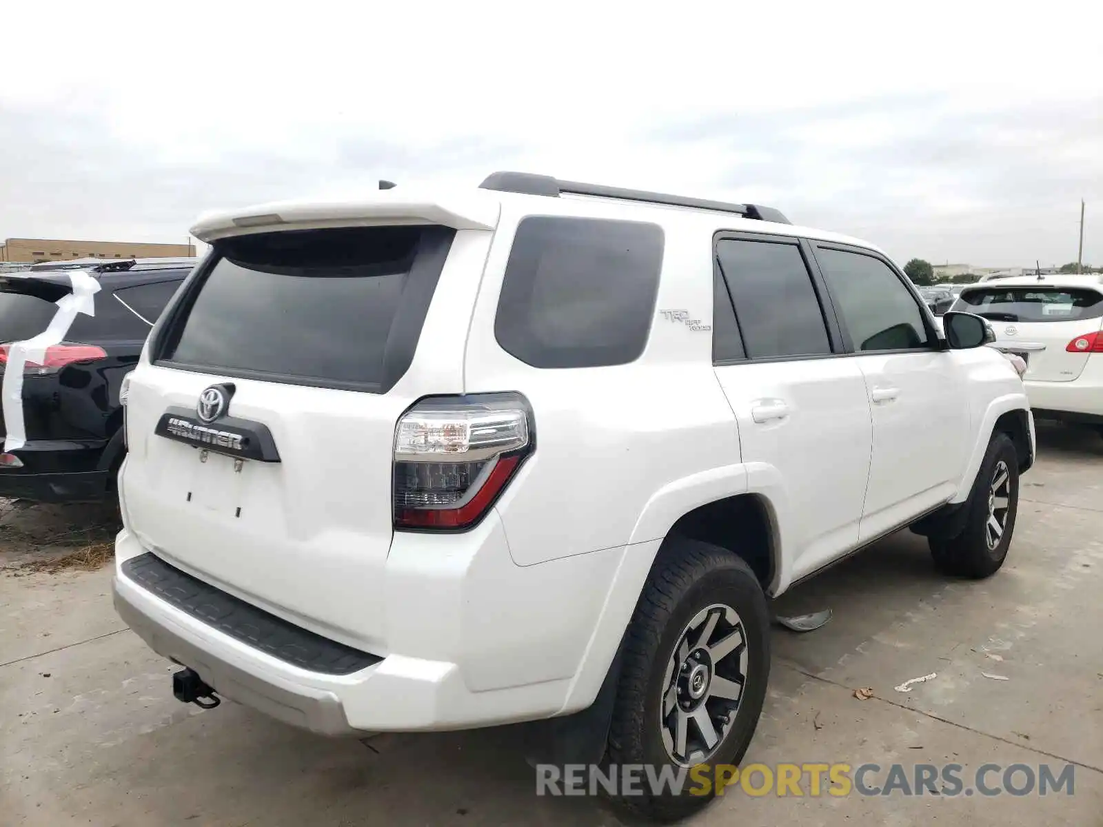 4 Фотография поврежденного автомобиля JTEBU5JR3K5729442 TOYOTA 4RUNNER 2019