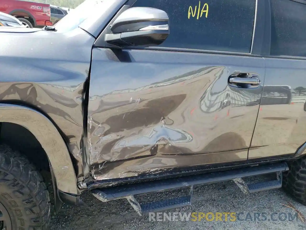 9 Photograph of a damaged car JTEBU5JR3K5729473 TOYOTA 4RUNNER 2019