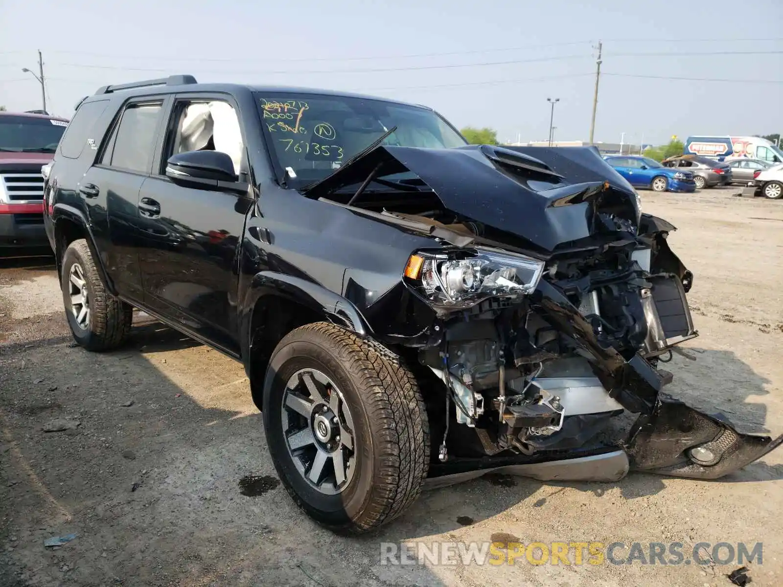 1 Photograph of a damaged car JTEBU5JR3K5731353 TOYOTA 4RUNNER 2019