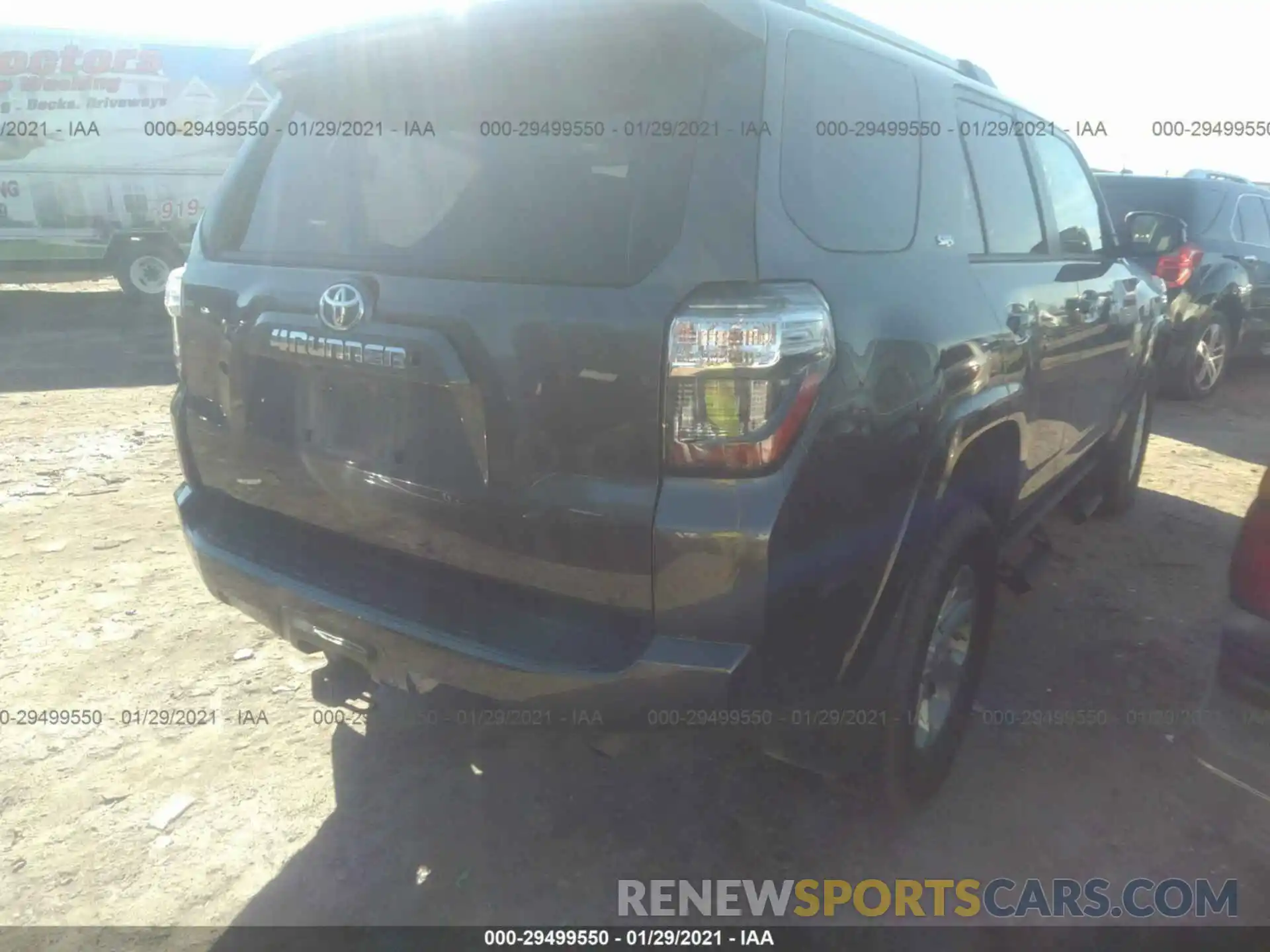 4 Фотография поврежденного автомобиля JTEBU5JR3K5732695 TOYOTA 4RUNNER 2019