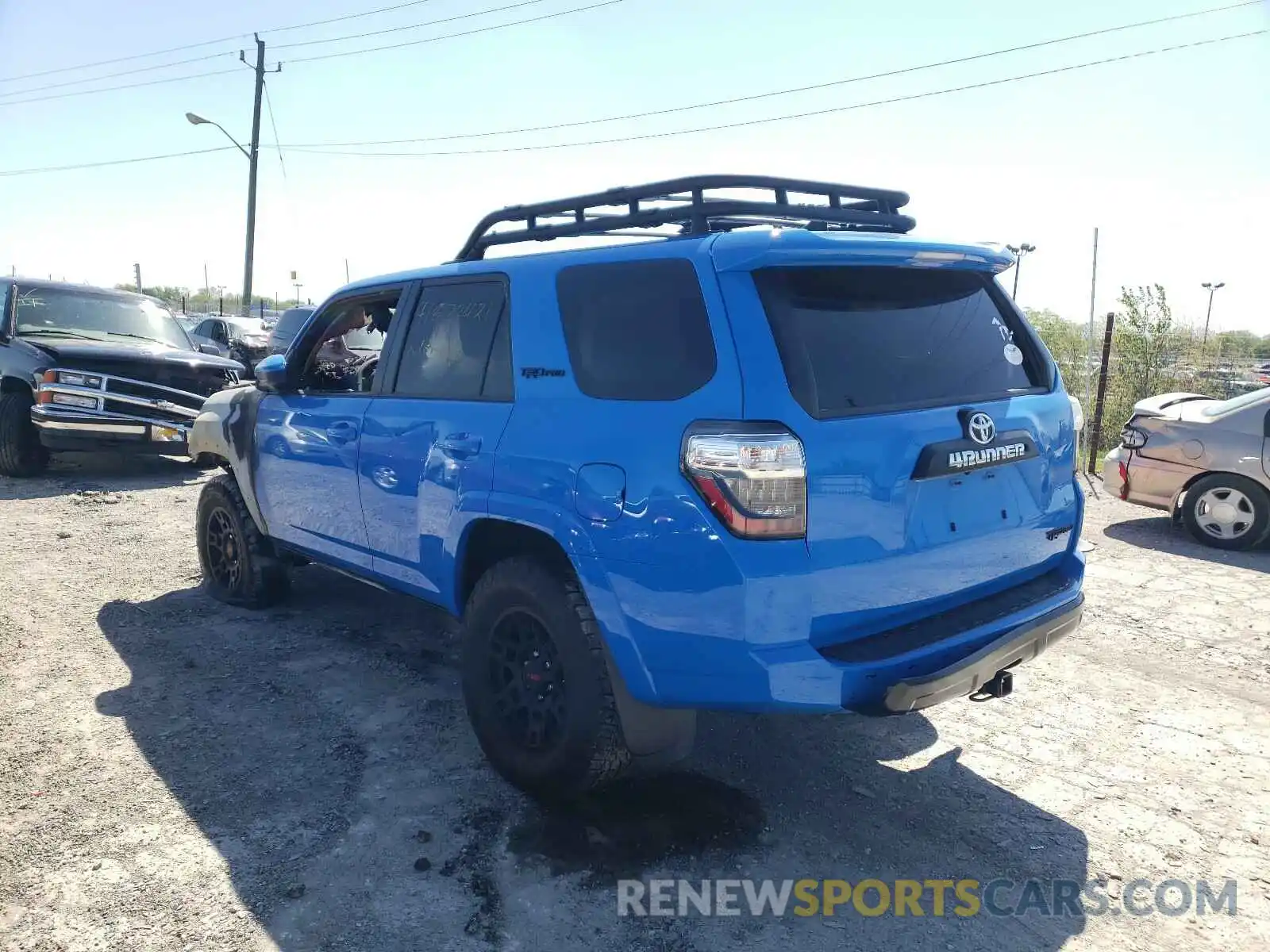 3 Фотография поврежденного автомобиля JTEBU5JR3K5733412 TOYOTA 4RUNNER 2019