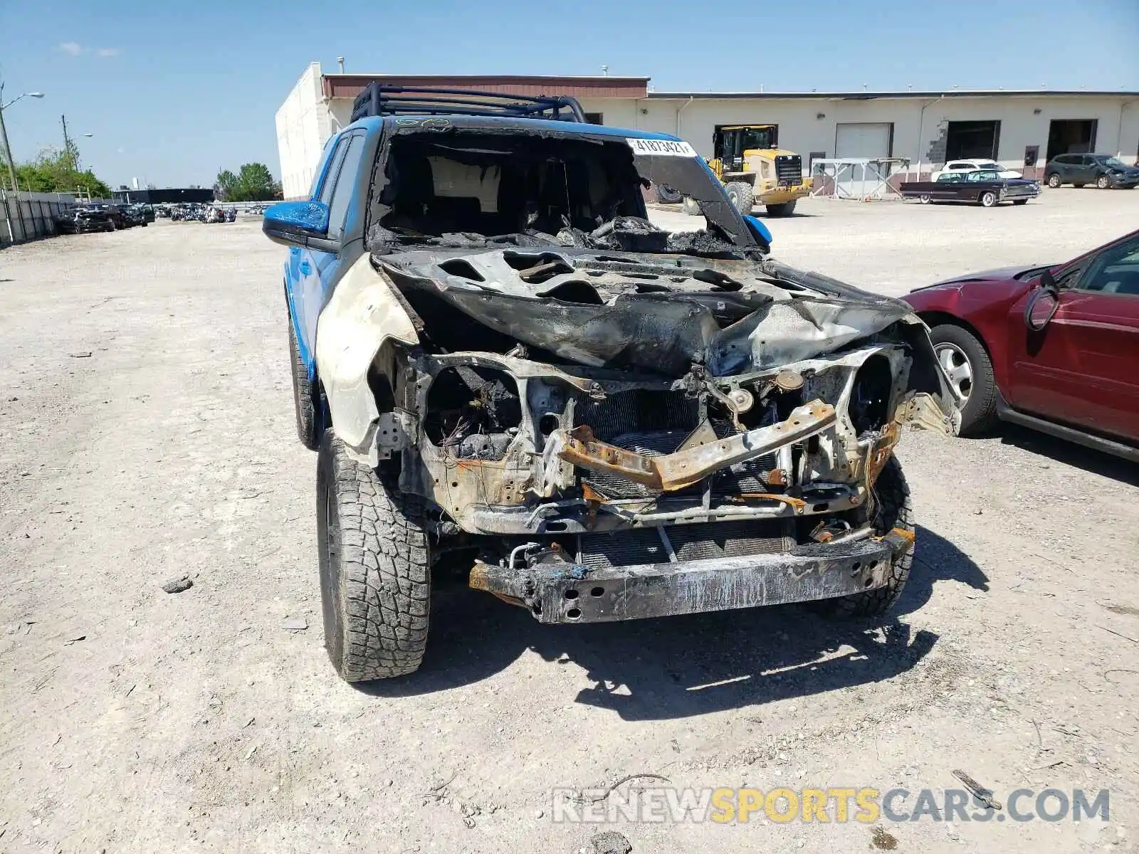 9 Photograph of a damaged car JTEBU5JR3K5733412 TOYOTA 4RUNNER 2019